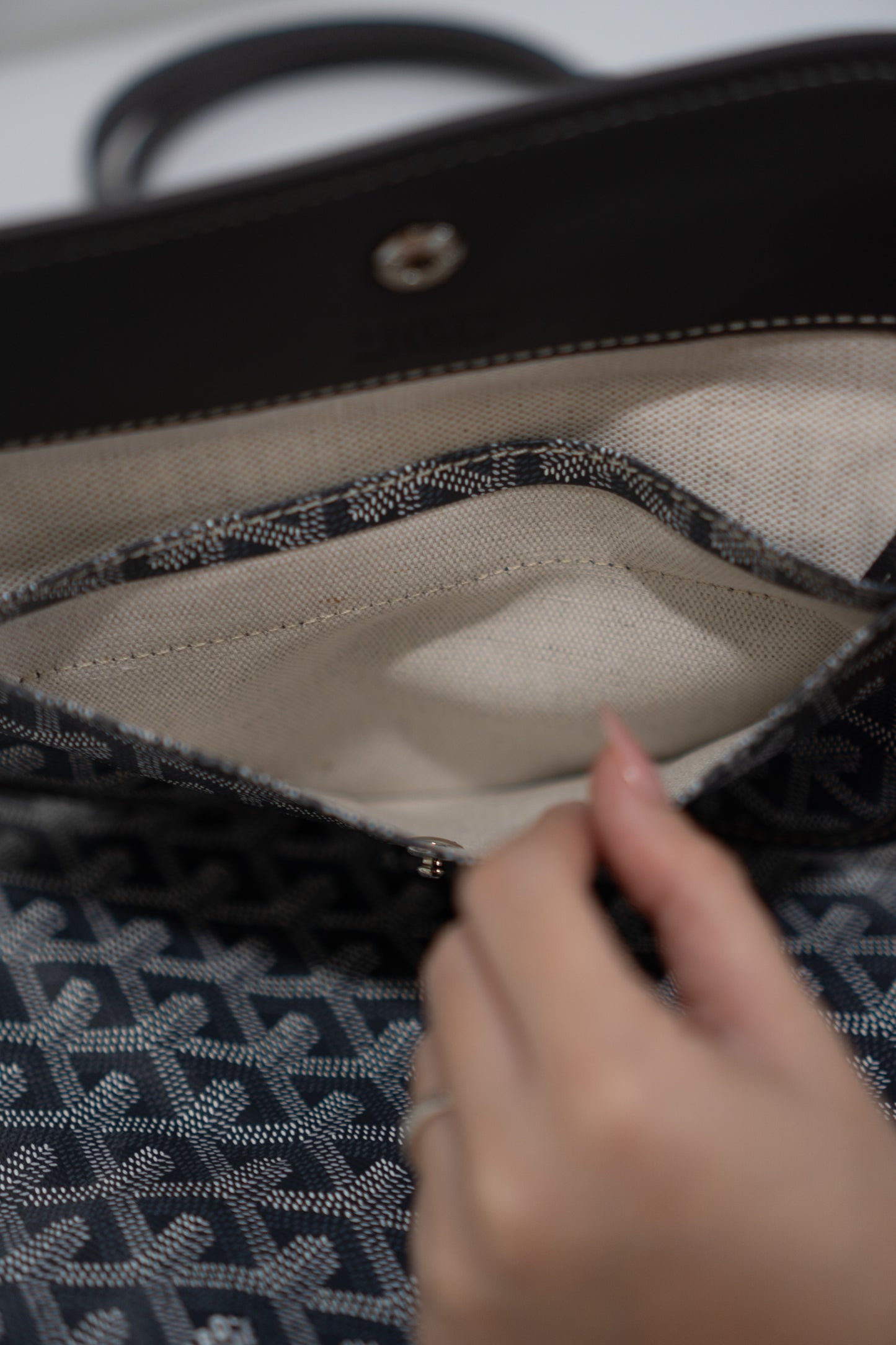Saint Louis PM – Grey Canvas Tote Bag