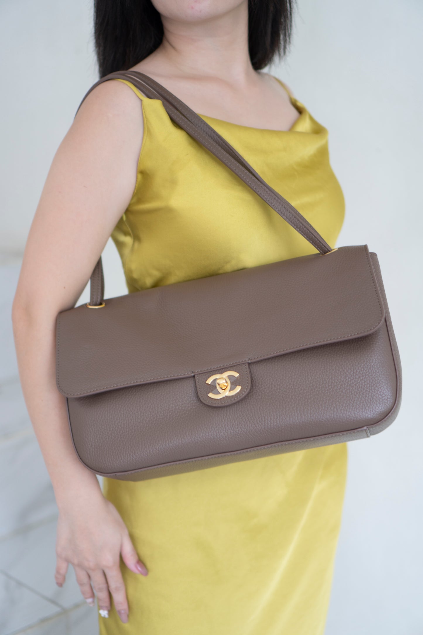 Jumbo 26S Souplissimo Flap Bag – Taupe Light Brown Grained Calfskin with Gold Hardware