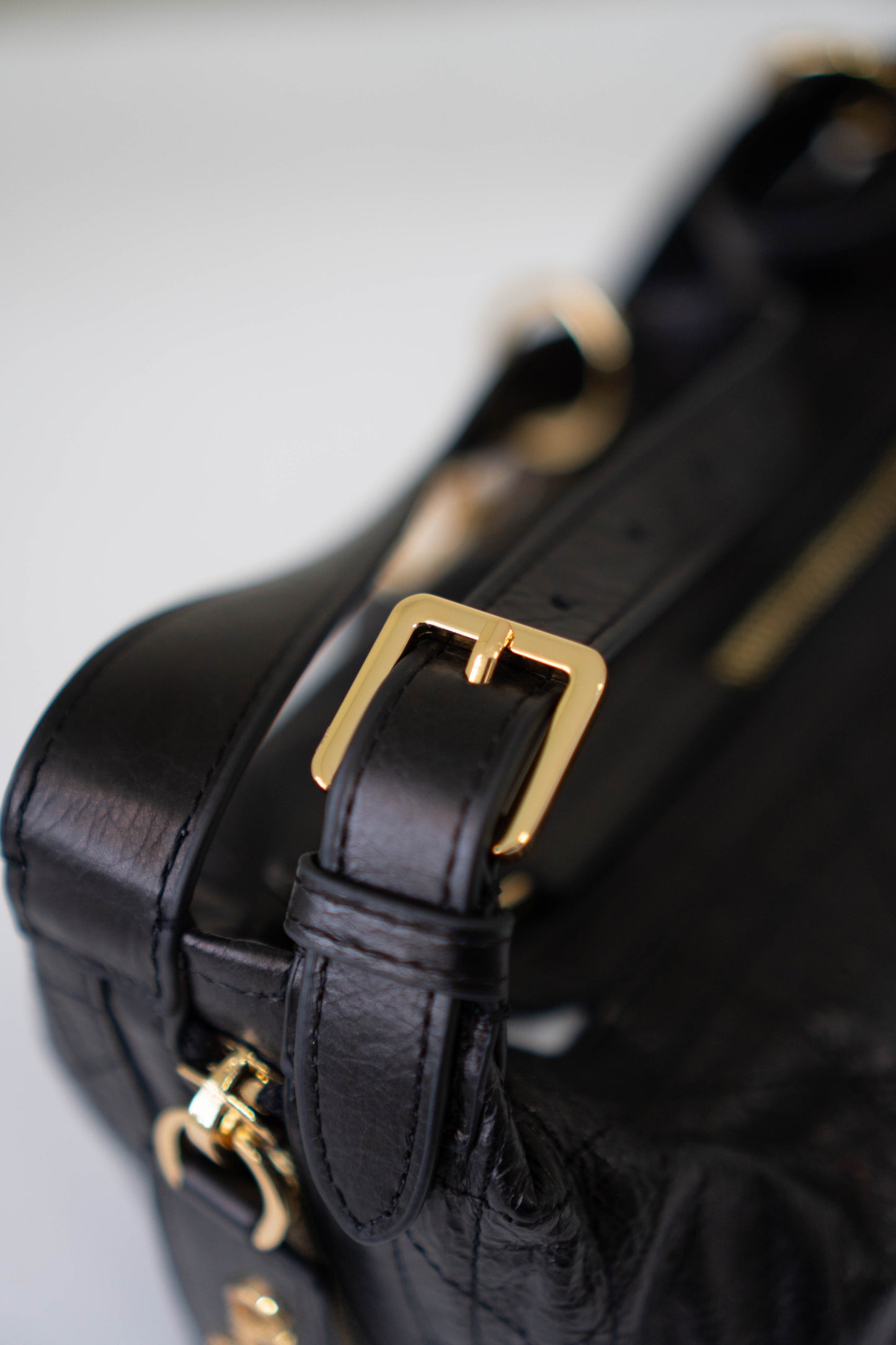 D-Journey crinkled calfskin leather