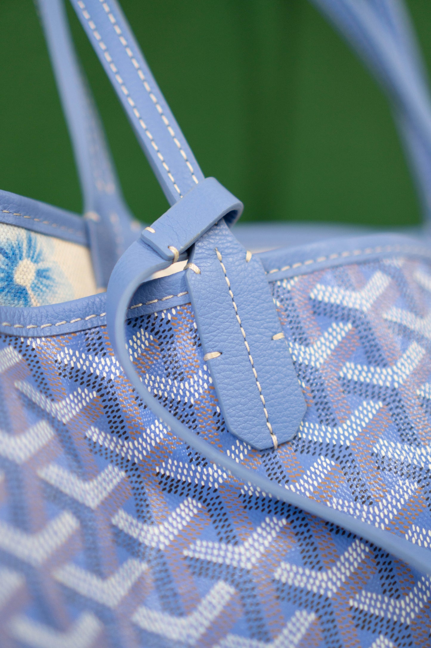 Saint Louis PM tote in Vibrant Sky Blue