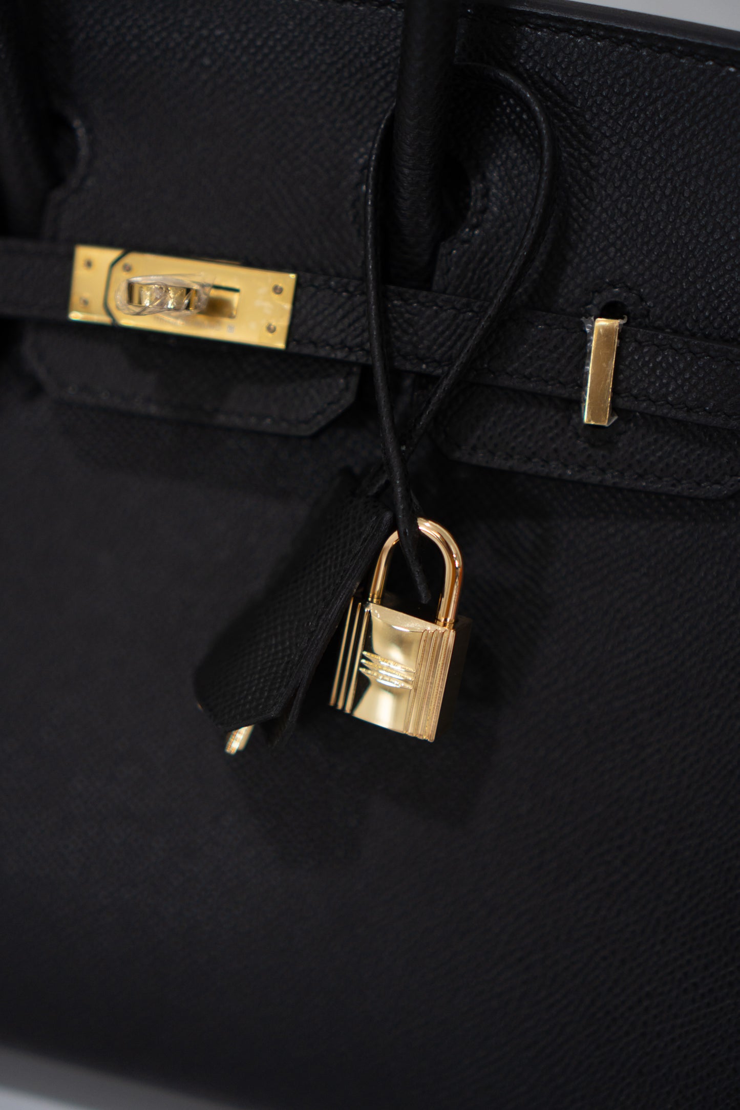 BK 25 – Black Epsom Leather with Gold Hardware