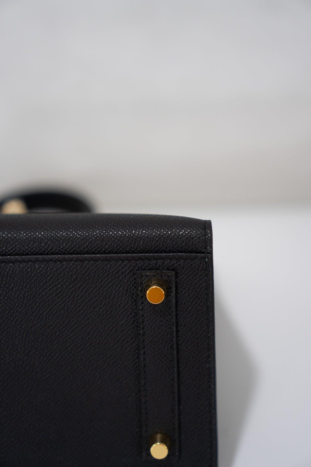 BK 25 – Black Epsom Leather with Gold Hardware