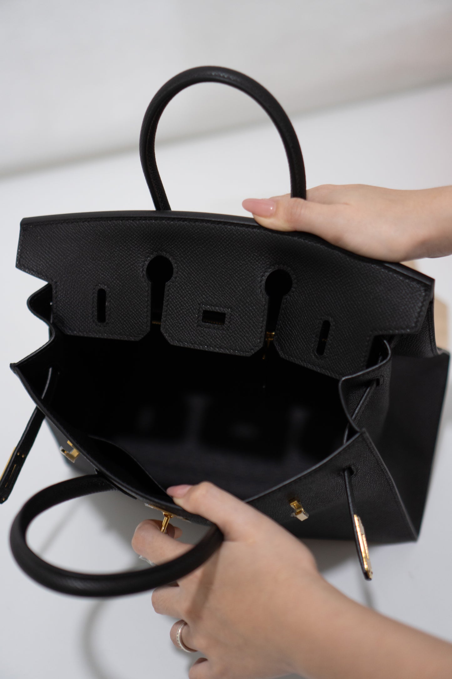 BK 25 – Black Epsom Leather with Gold Hardware
