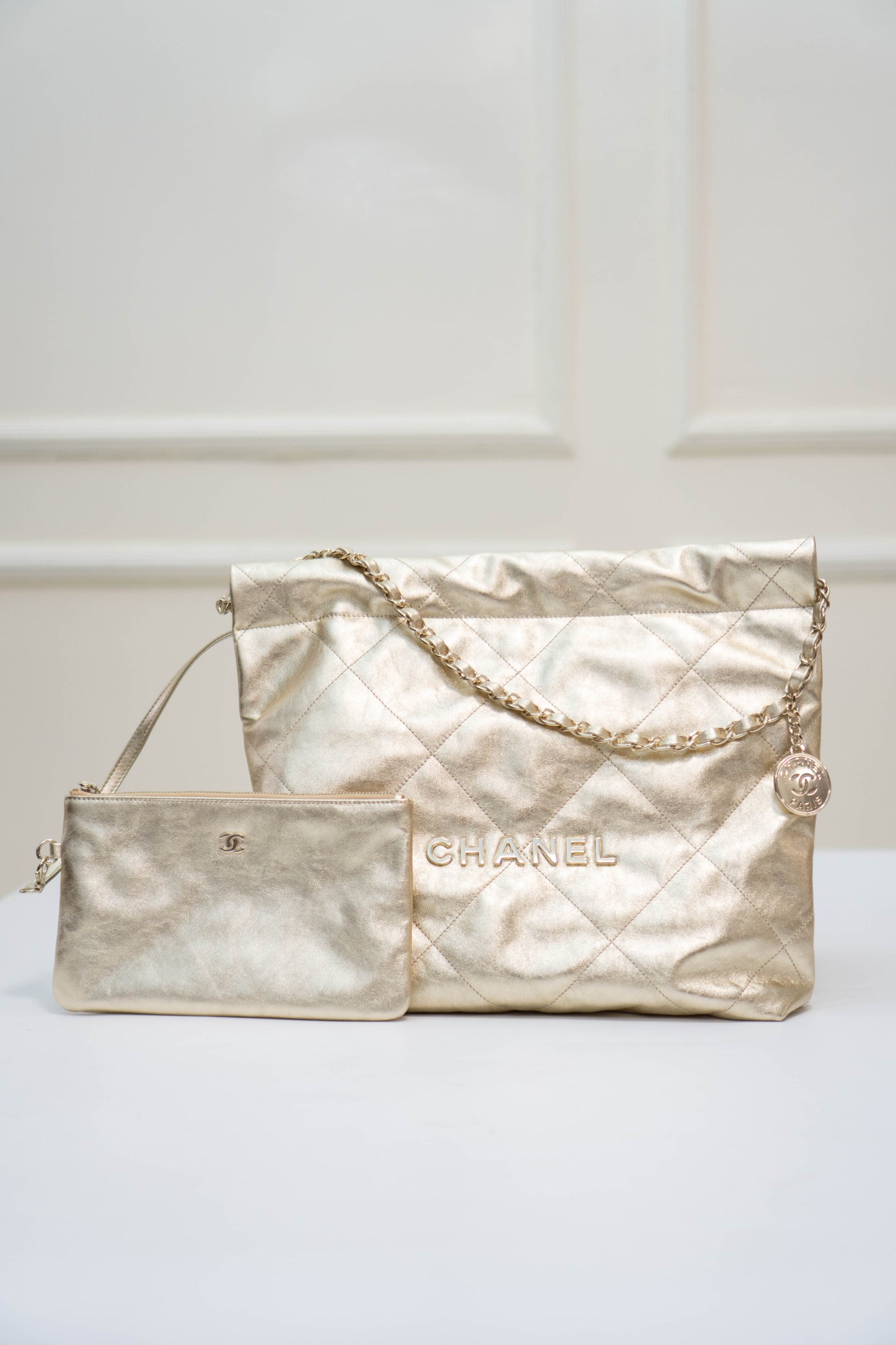 C22 Hobo Style (Small) metallic gold