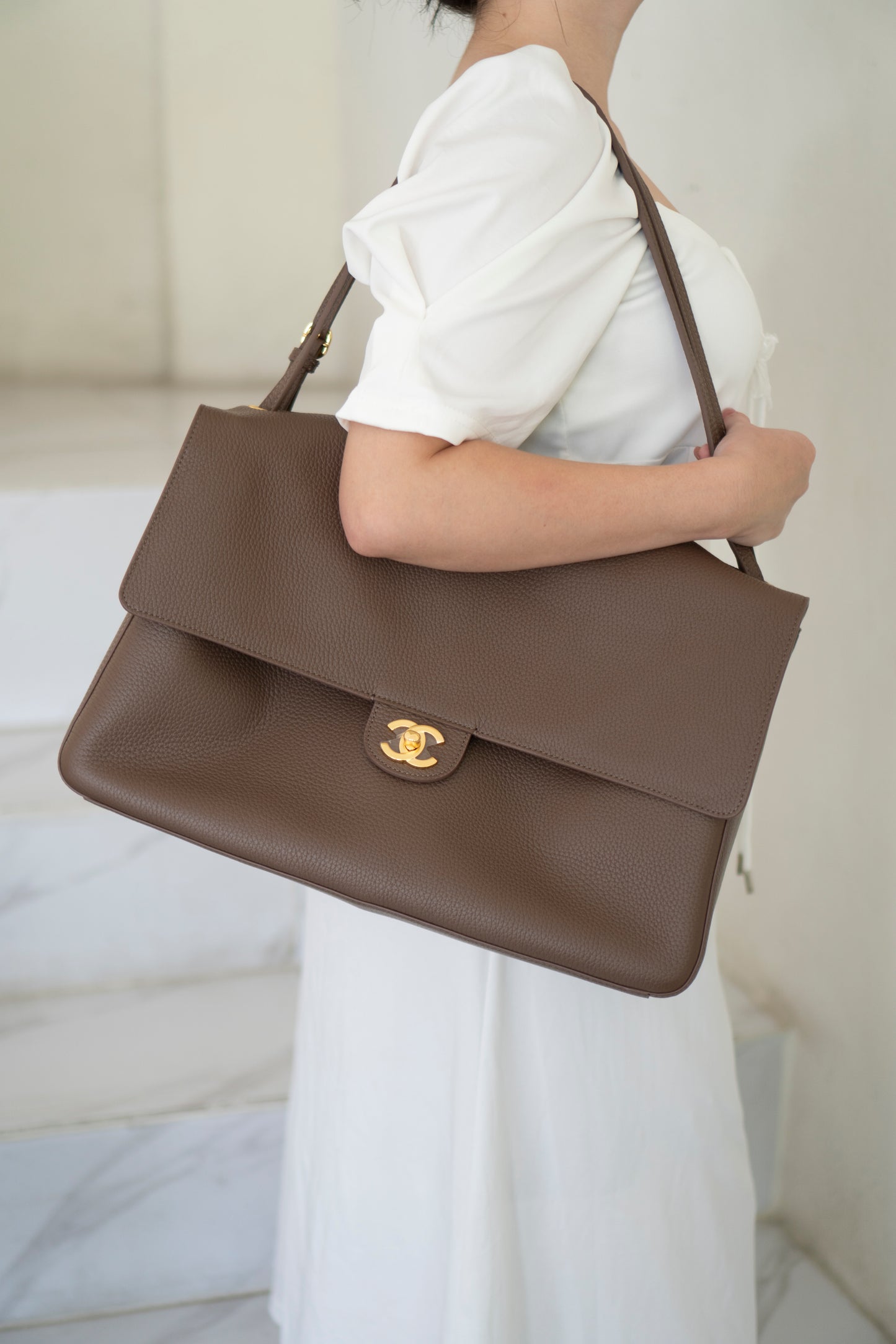 Maxi Flap 26S Souplissimo Flap Bag – Taupe Light Brown Caviar