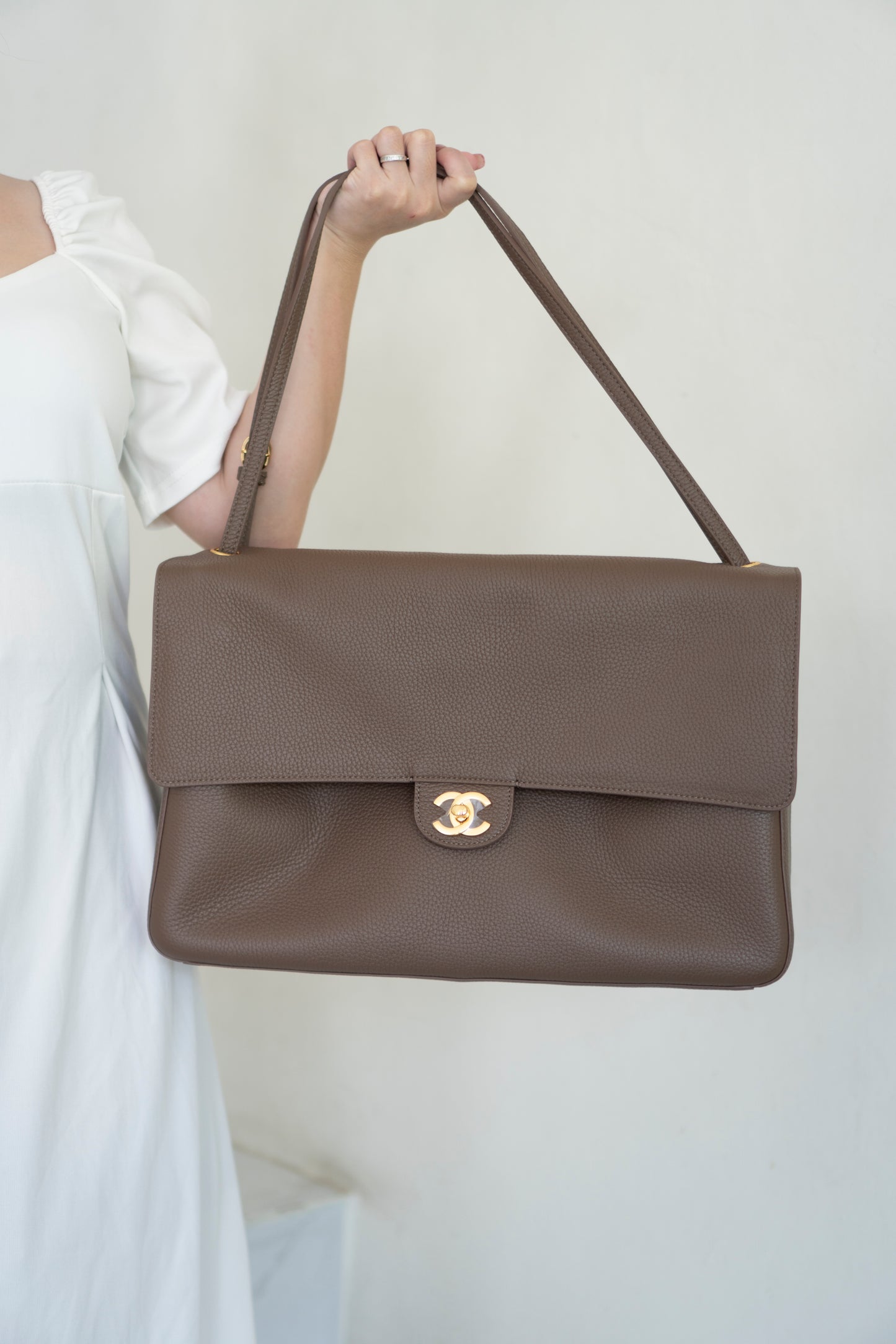 Maxi Flap 26S Souplissimo Flap Bag – Taupe Light Brown Caviar