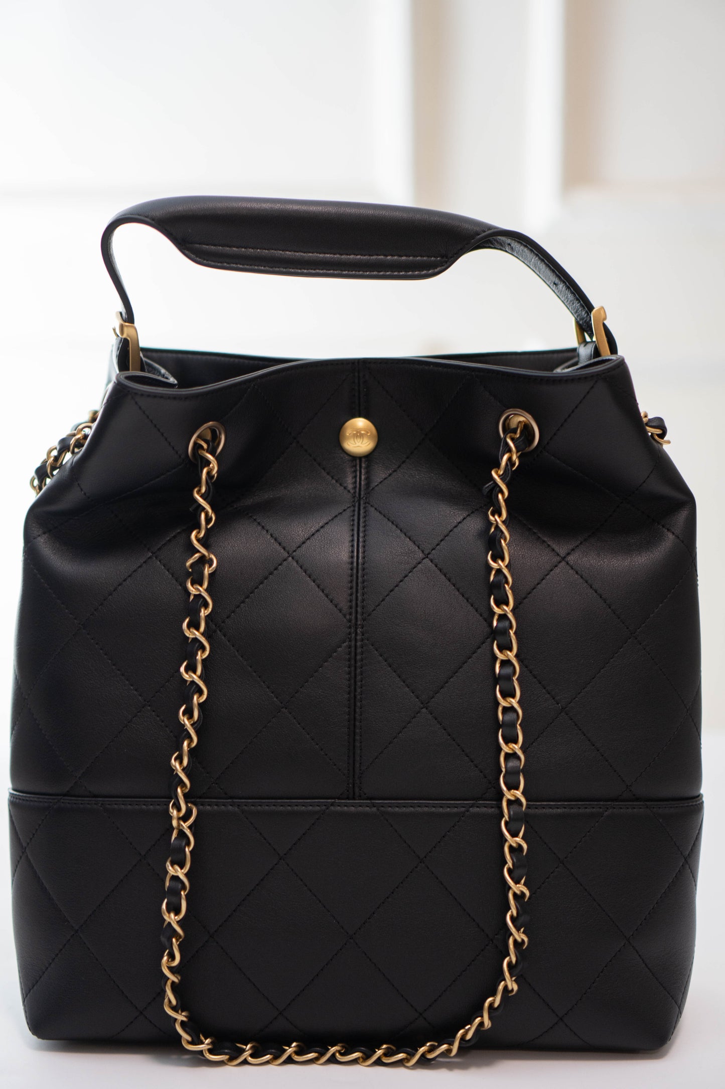 25A Shopping Tote in Durable Lambskin