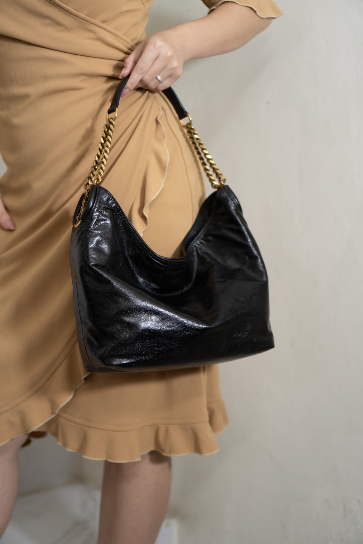Hortense Small Hobo – Black Shiny Crinkled Leather with Bronze Hardware
