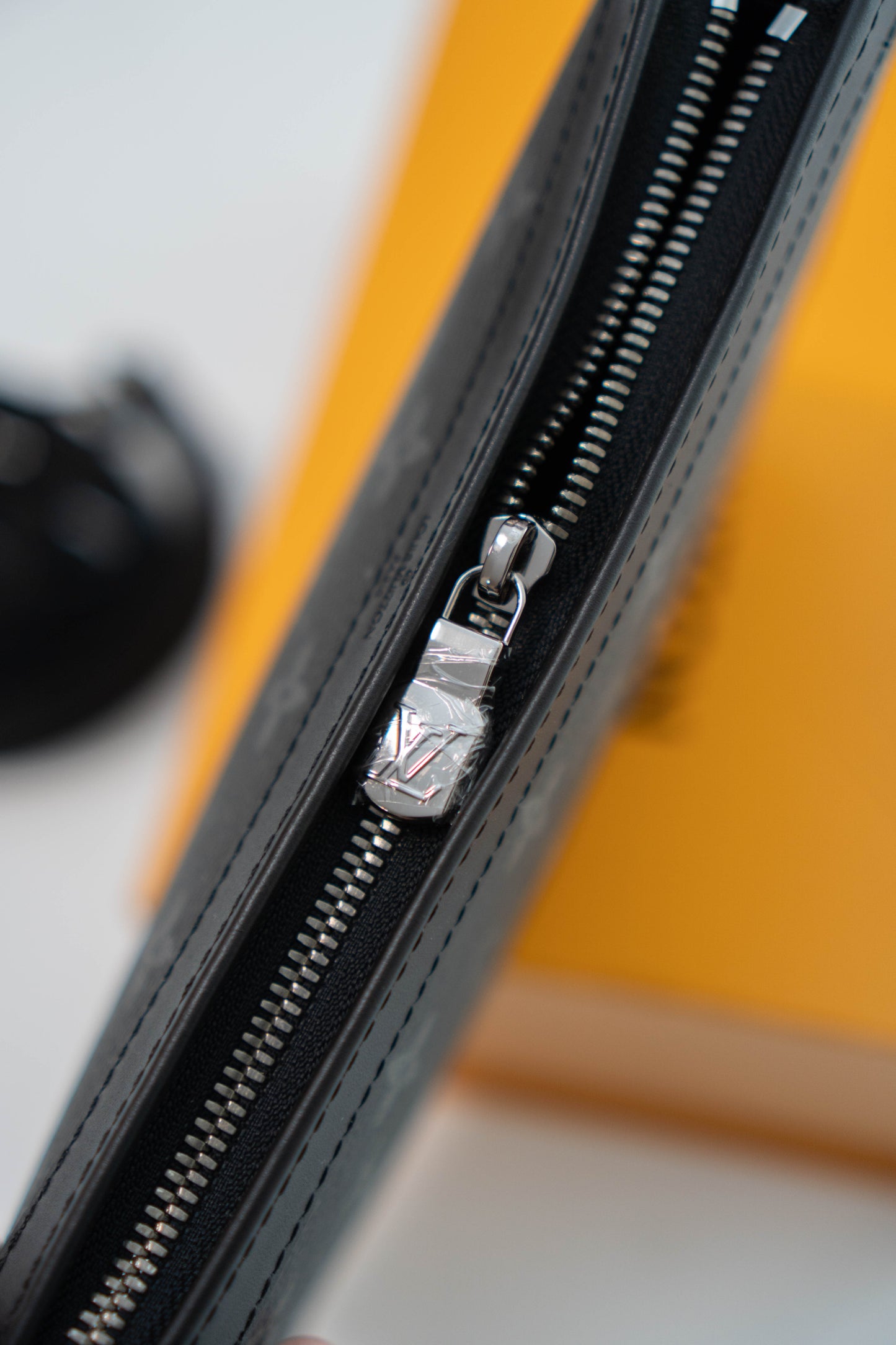 Gaston Wearable Wallet