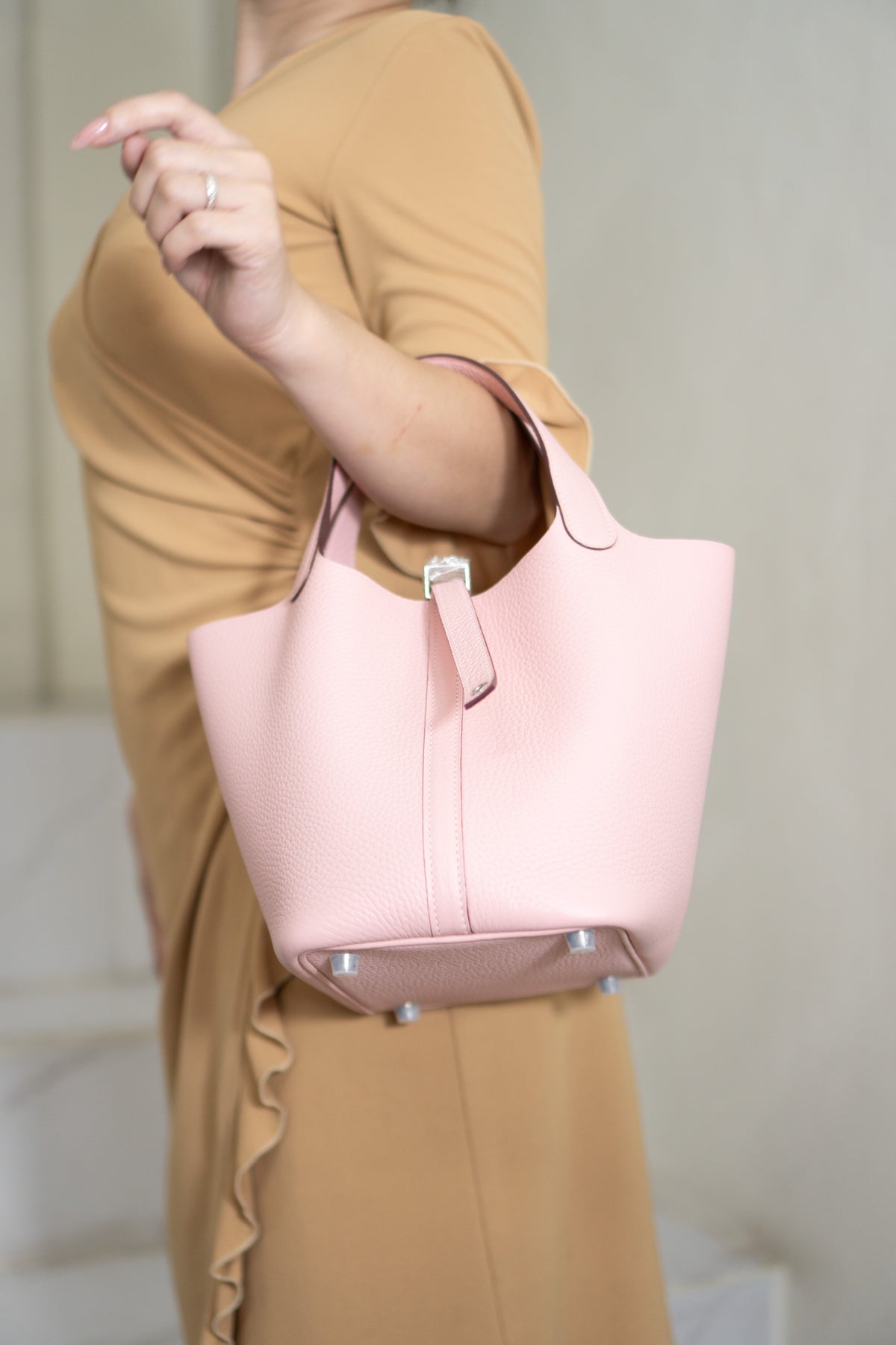 Picotin Lock 18 – Rose Sakura Clemence Leather with Palladium Hardware