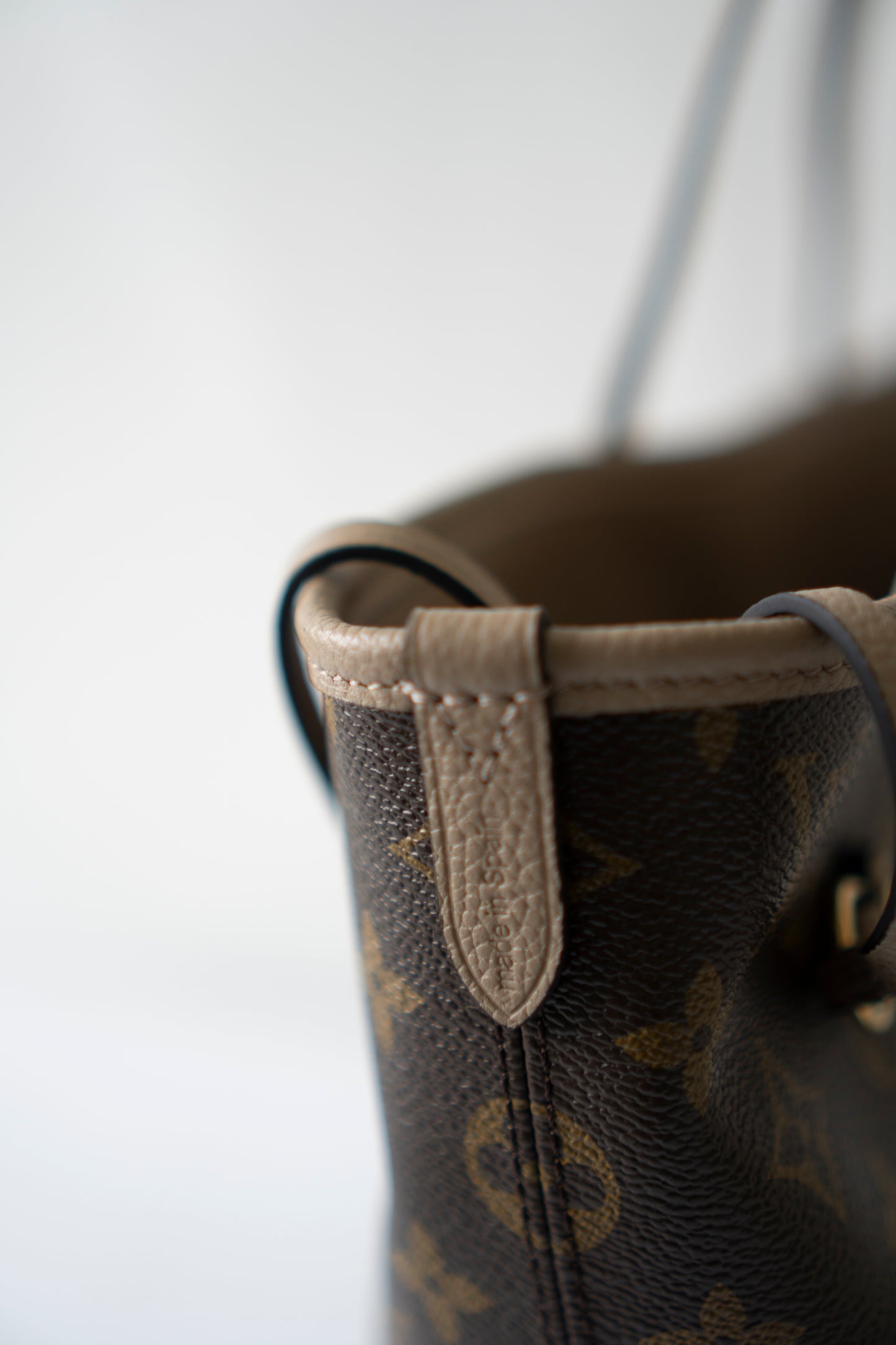 Neverfull Inside Out MM – Monogram Sand