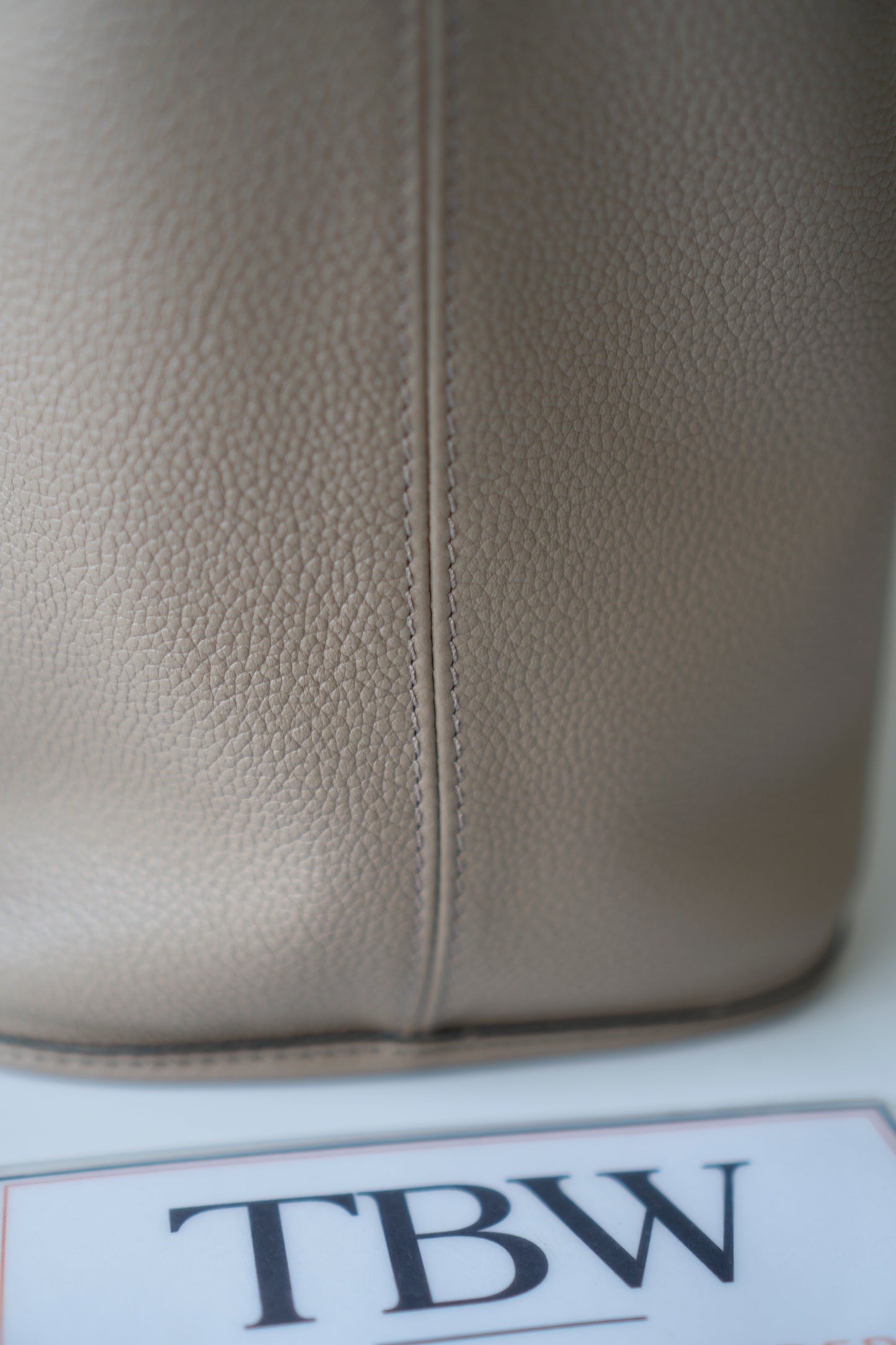 Neverfull Inside Out MM – Monogram Sand