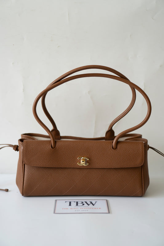 26S Shopping Tote – Caramel Grained Calfskin