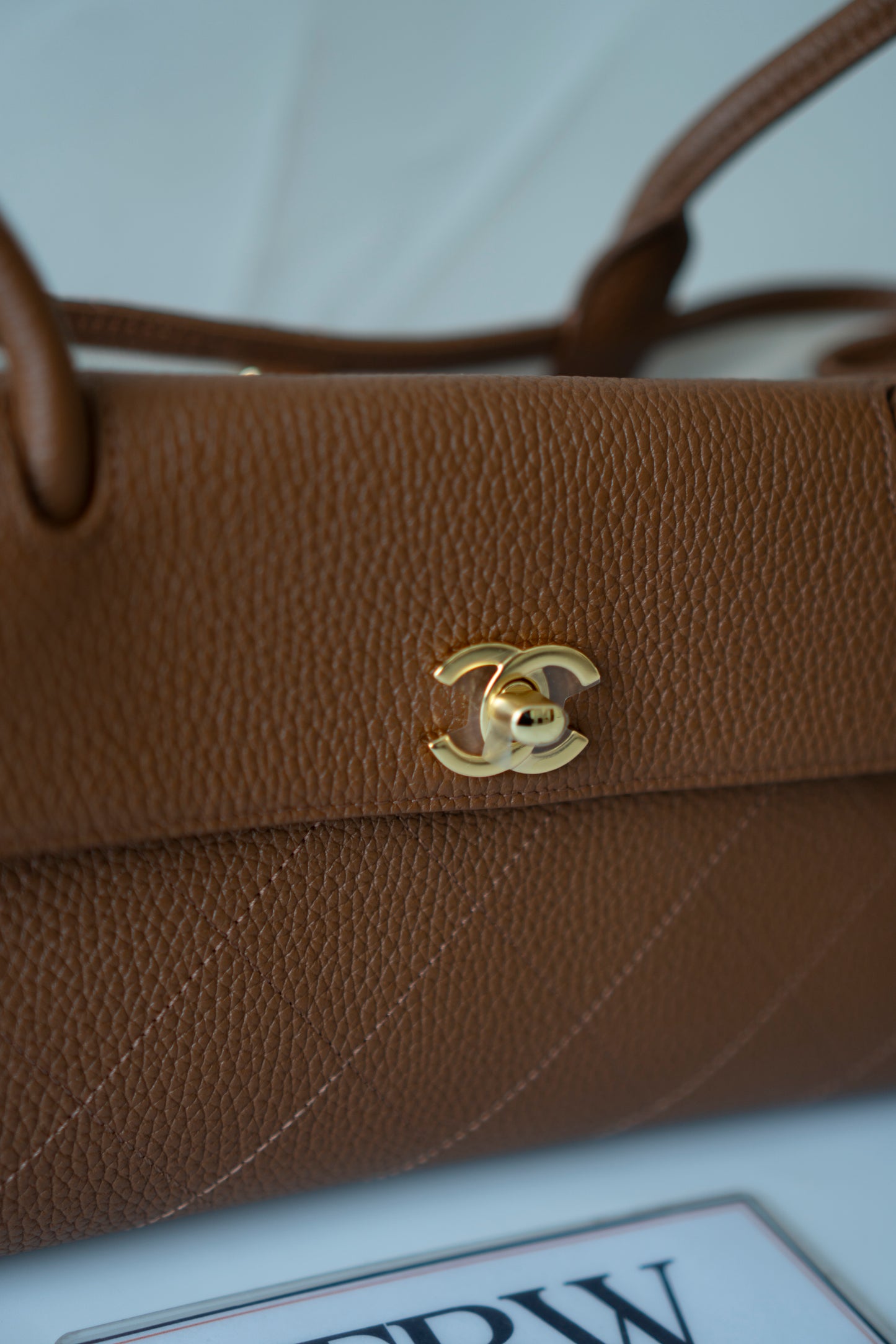 26S Urban Essential East West Shopping Flap – Camel Caviar