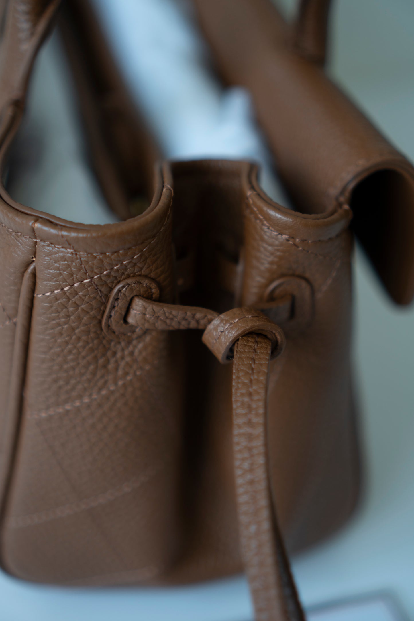 26S Urban Essential East West Shopping Flap – Camel Caviar