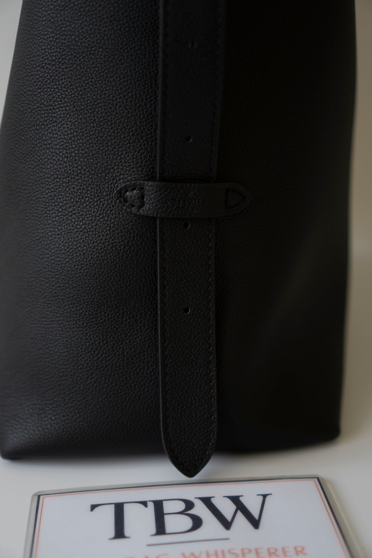 Low Key Hobo MM – Black Grained Calfskin