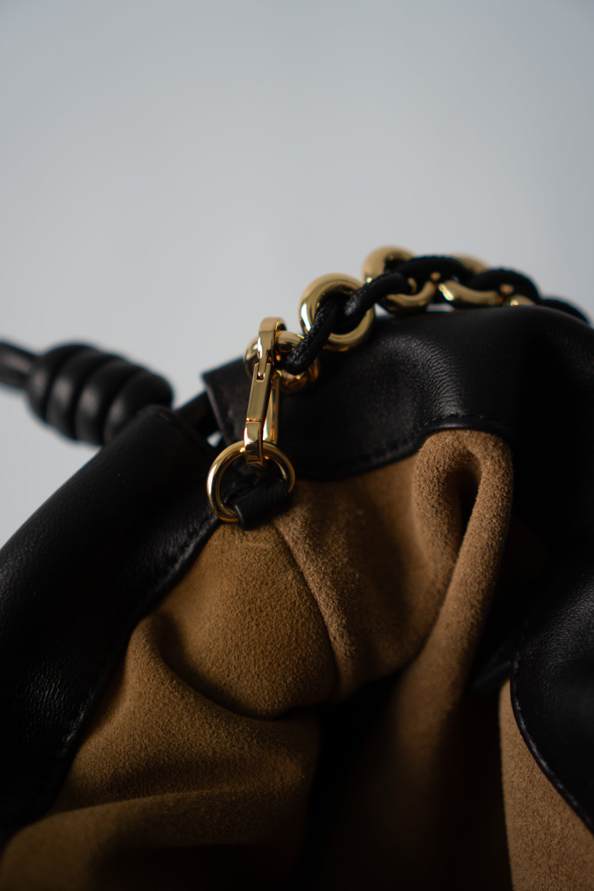 Flamenco Chain Pouch – Black Nappa Calfskin