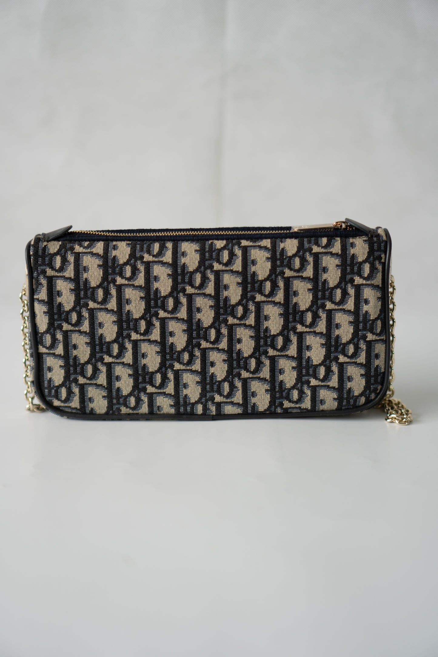 Oblique Chain Wallet (WOC)