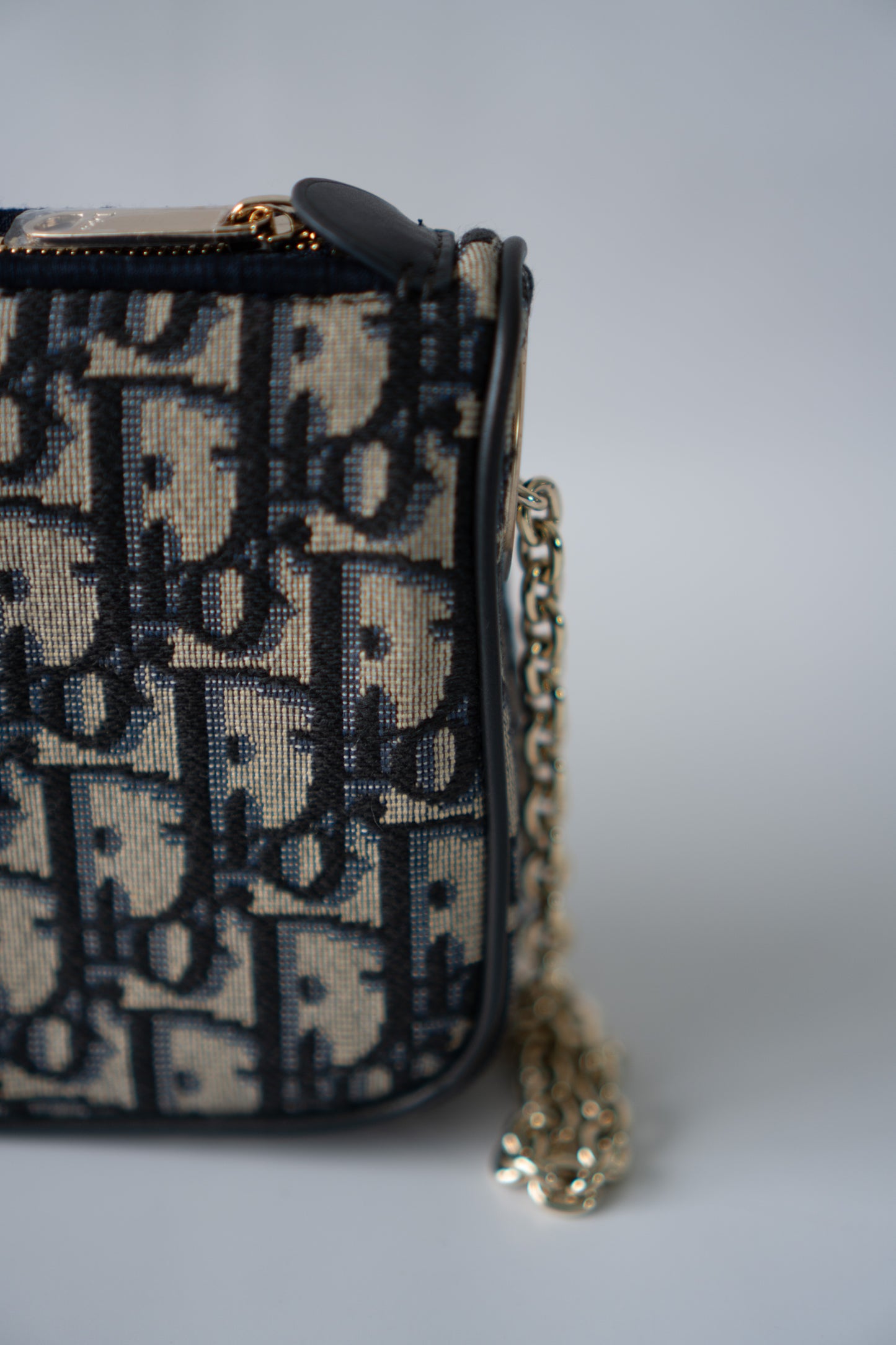 Oblique Chain Wallet (WOC)