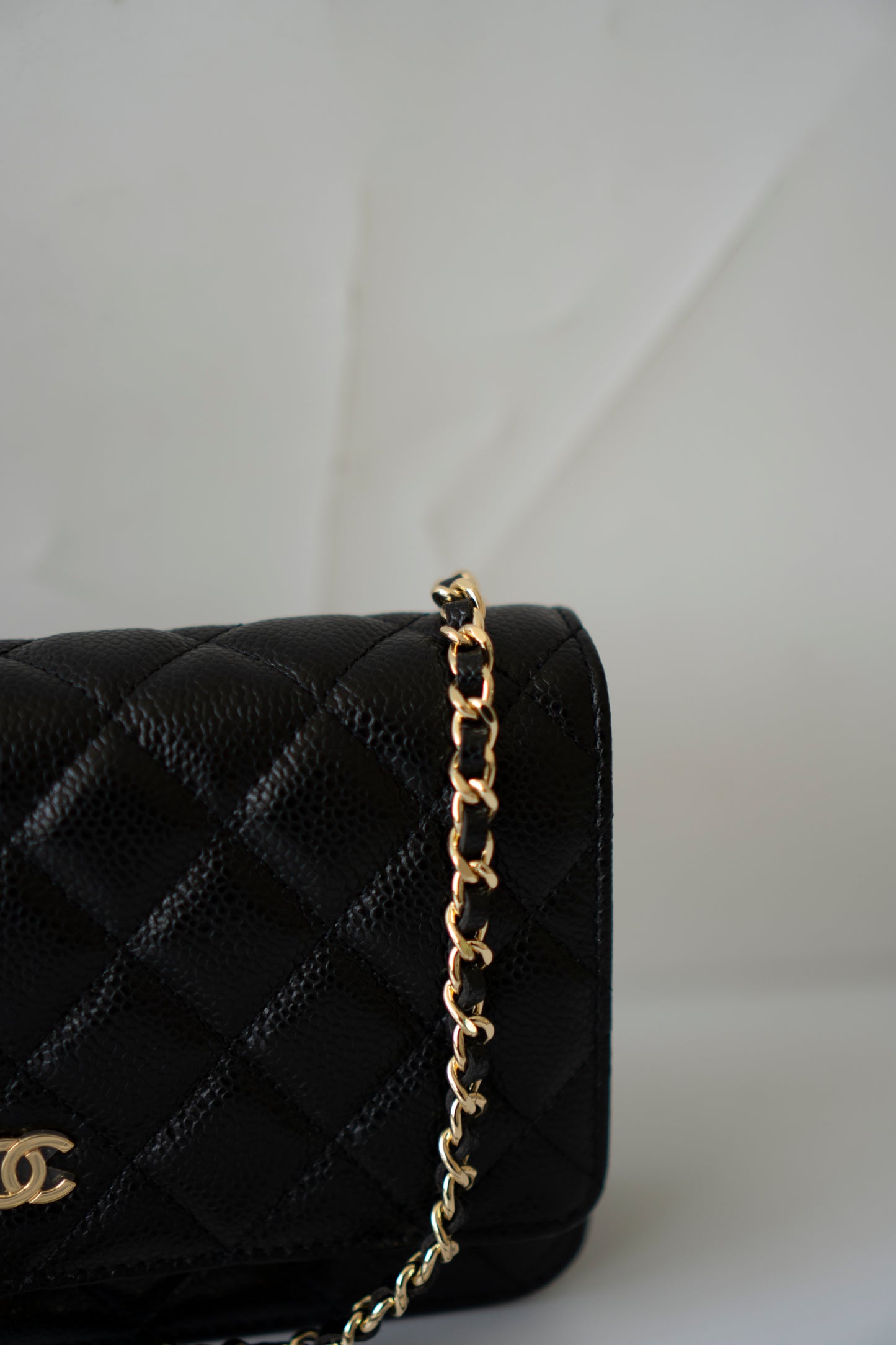 Classic Wallet on Chain (WOC) – Black Caviar GHW