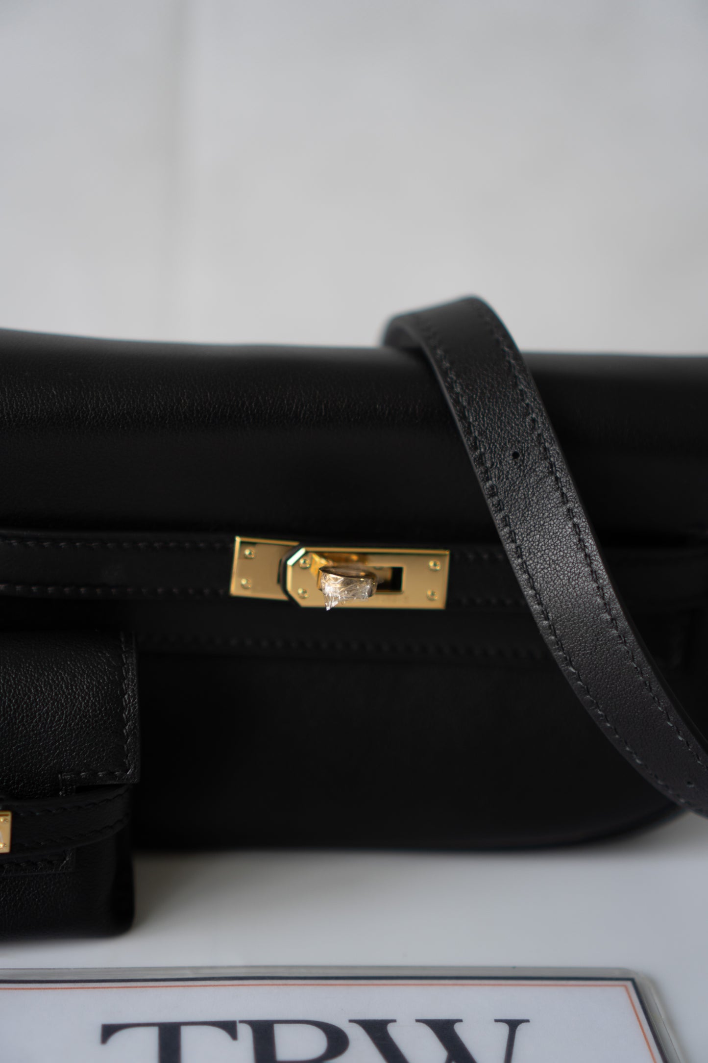 Kelly Moove Bag – Black Swift Leather