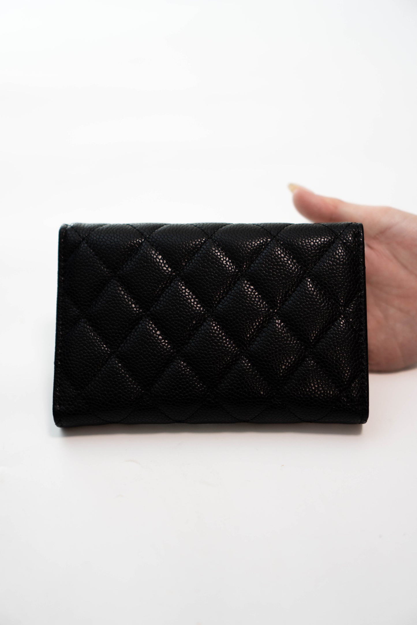 Classic Flap Medium compact wallet in Black Caviar with Gold Hardware