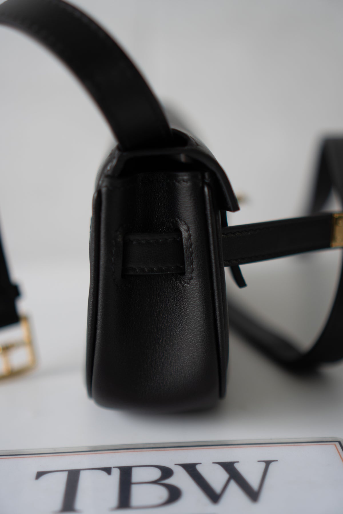Kelly Moove Bag – Black Swift Leather