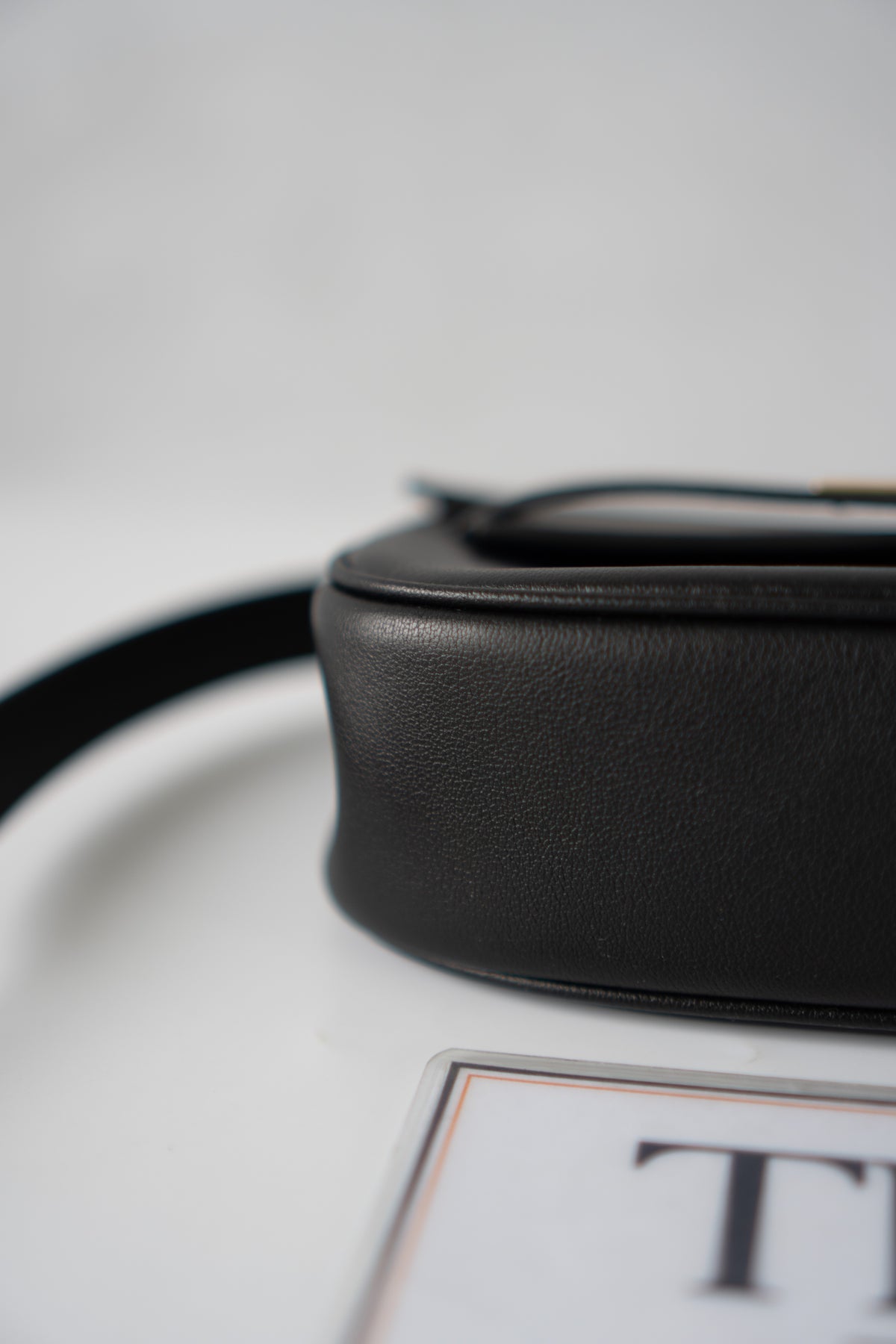 Kelly Moove Bag – Black Swift Leather