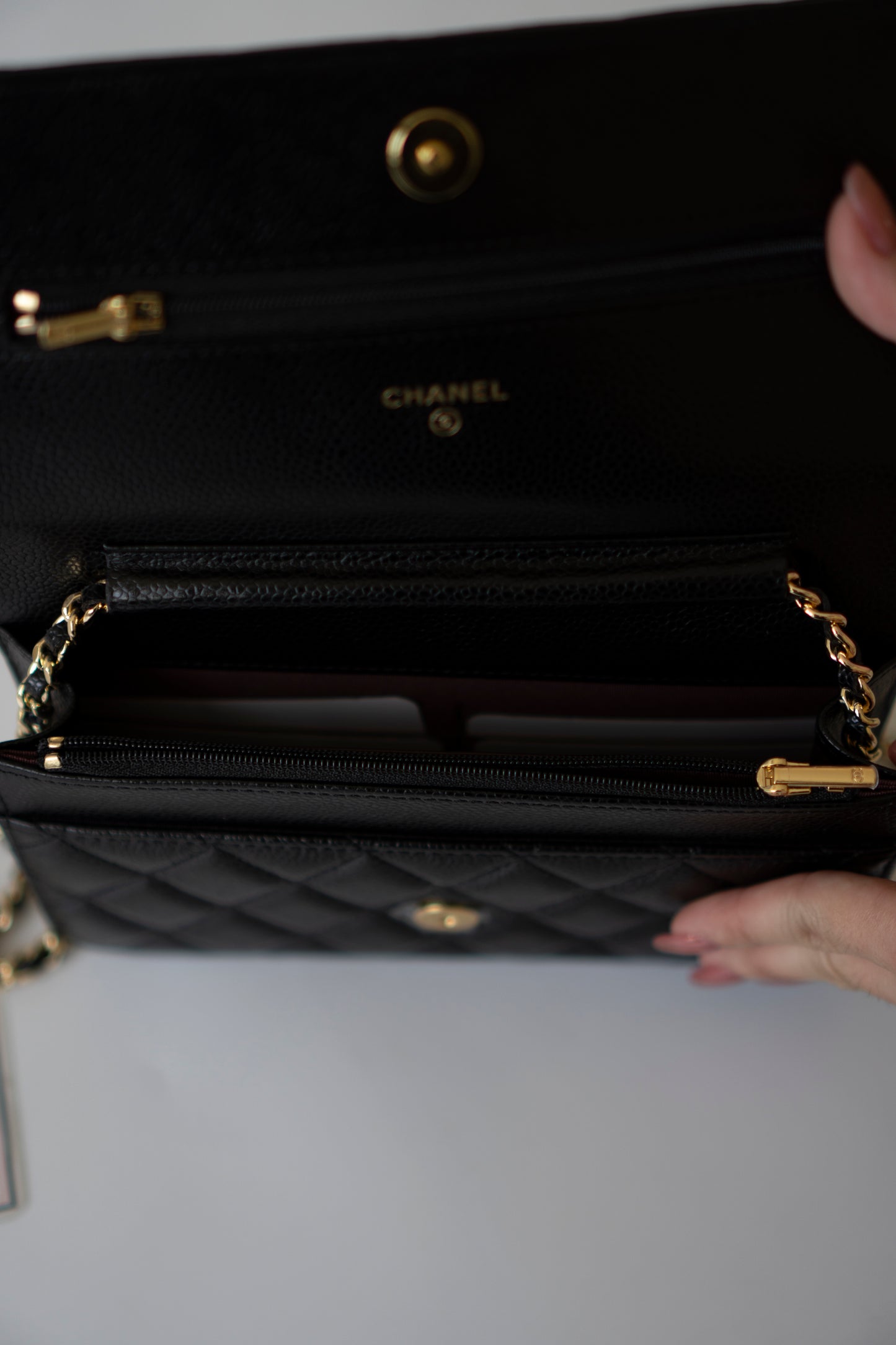 Classic Wallet on Chain (WOC) – Black Caviar GHW