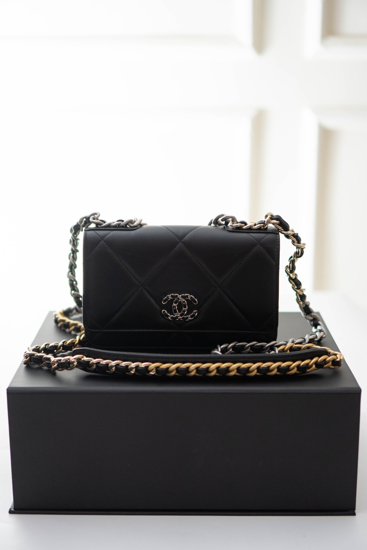 C19 Wallet on Chain (WOC)