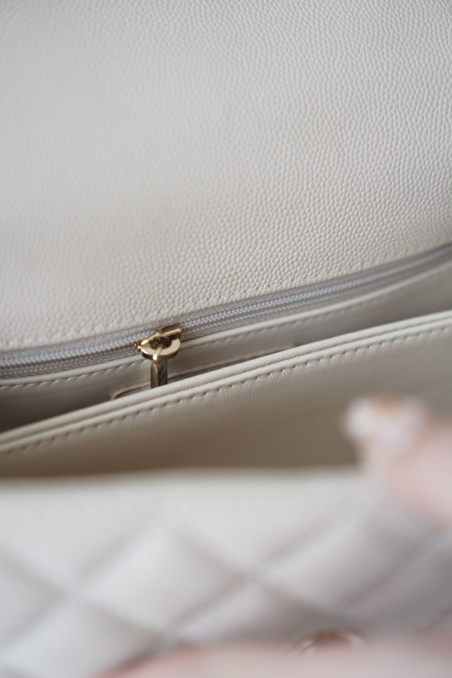 Coco Handle Small – Apricot Caviar with Light Gold Hardware