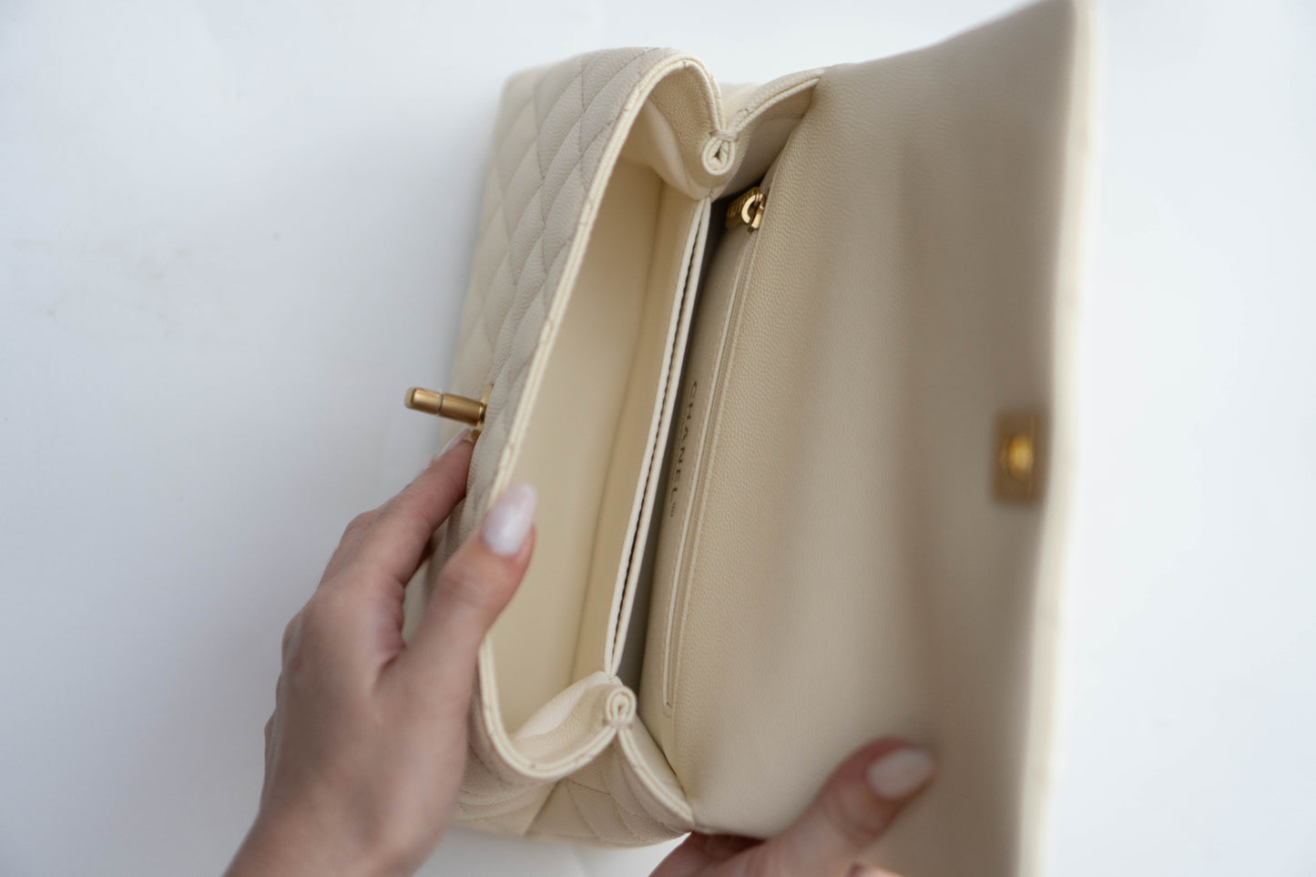 Coco Handle in Ivory or Cream Caviar Leather