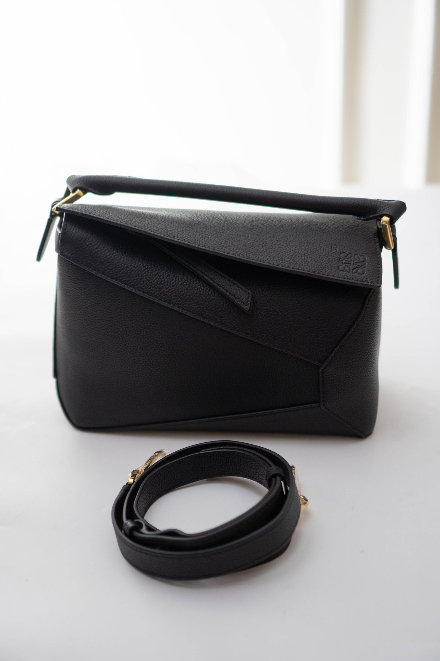 Puzzle Edge in Black (Small)
