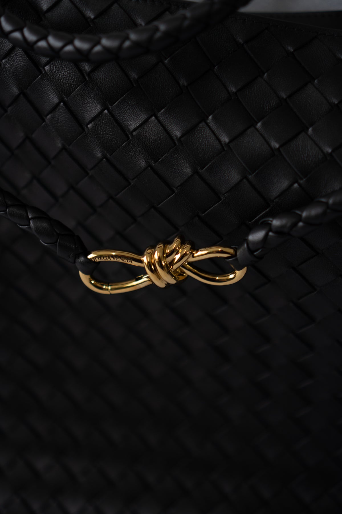 Large Andiamo – Black Leather