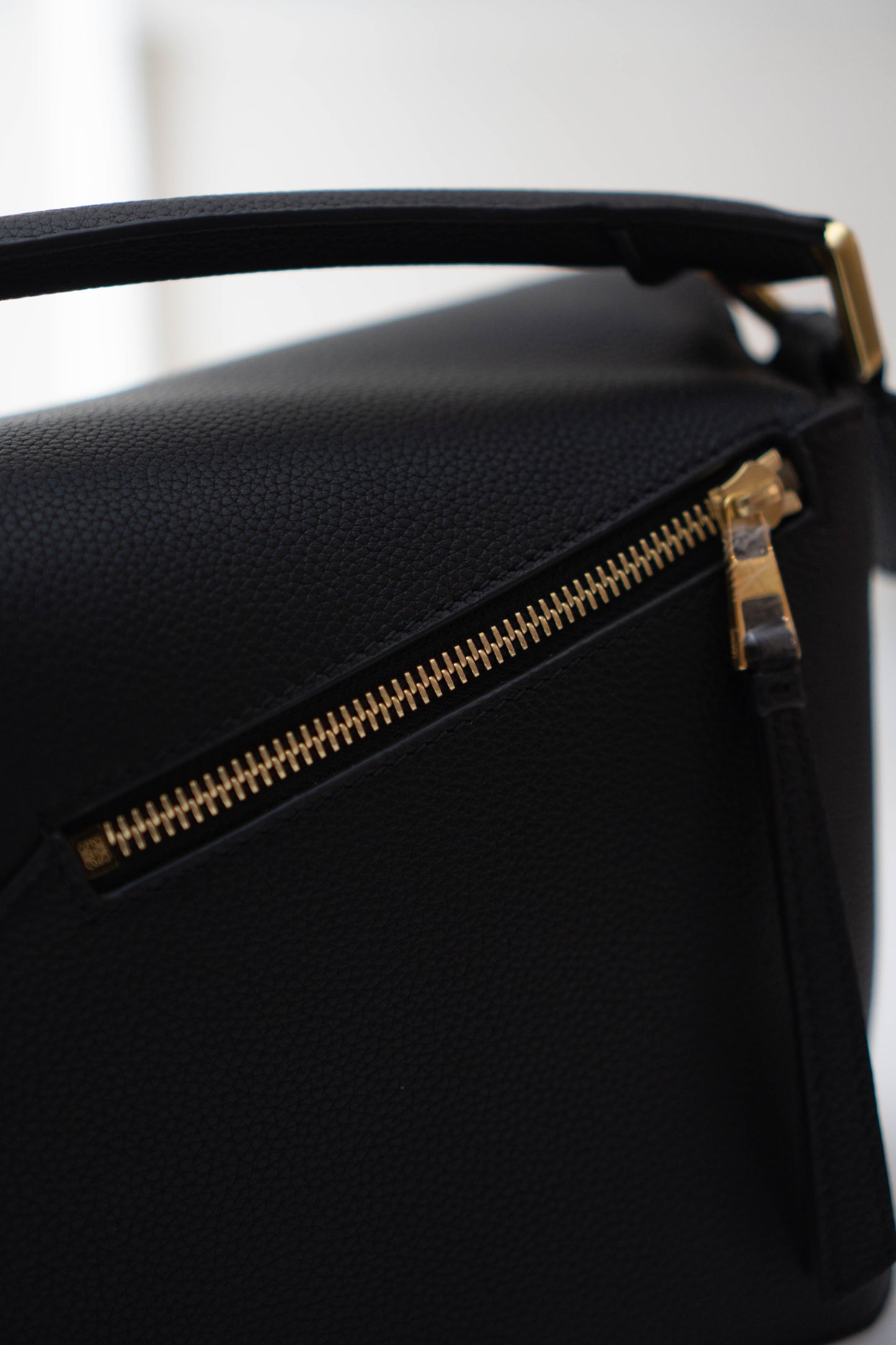 Puzzle Edge in Black (Small)