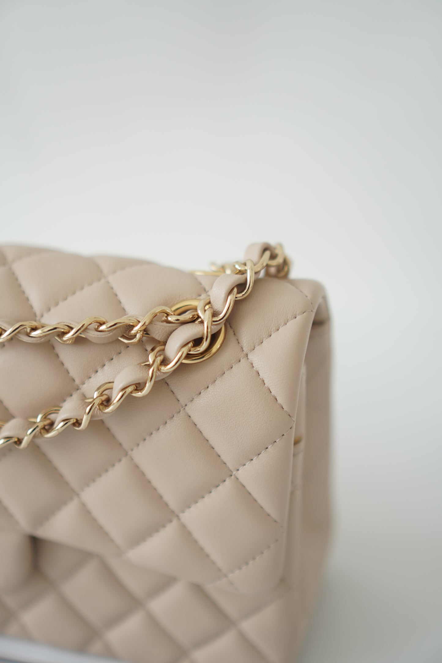 Classic Flap Small – Beige Lambskin with Gold Hardware