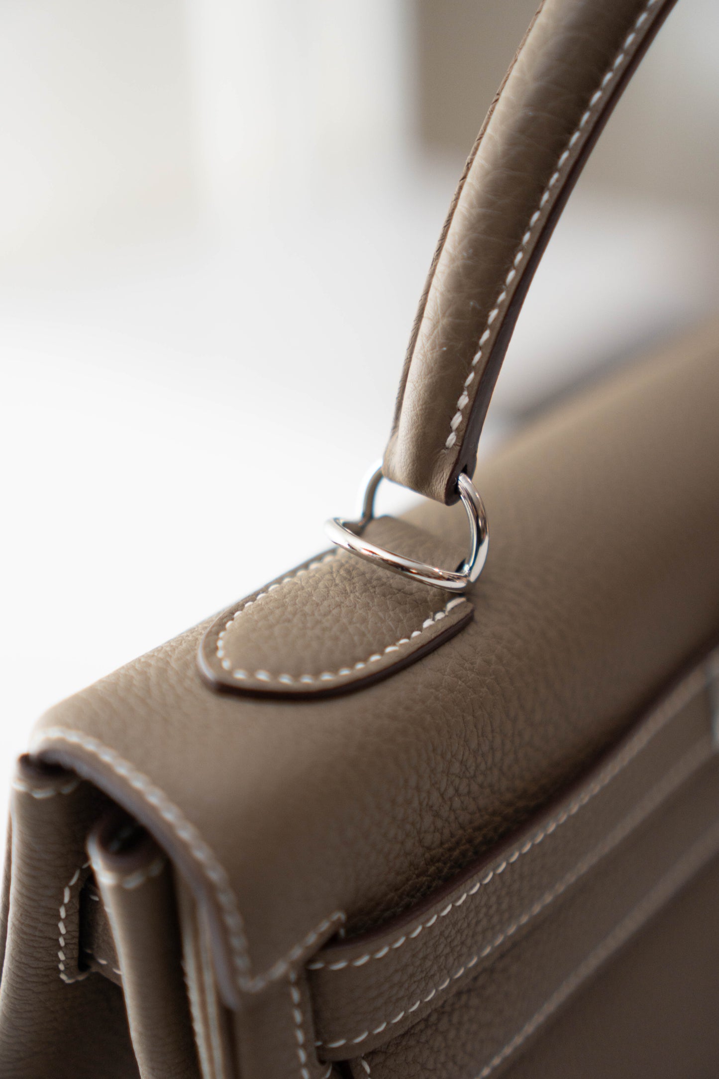 KL Retourne 32 in Etoupe Togo leather