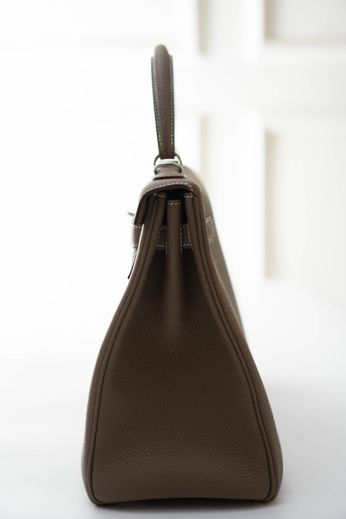 KL Retourne 32 in Etoupe Togo leather