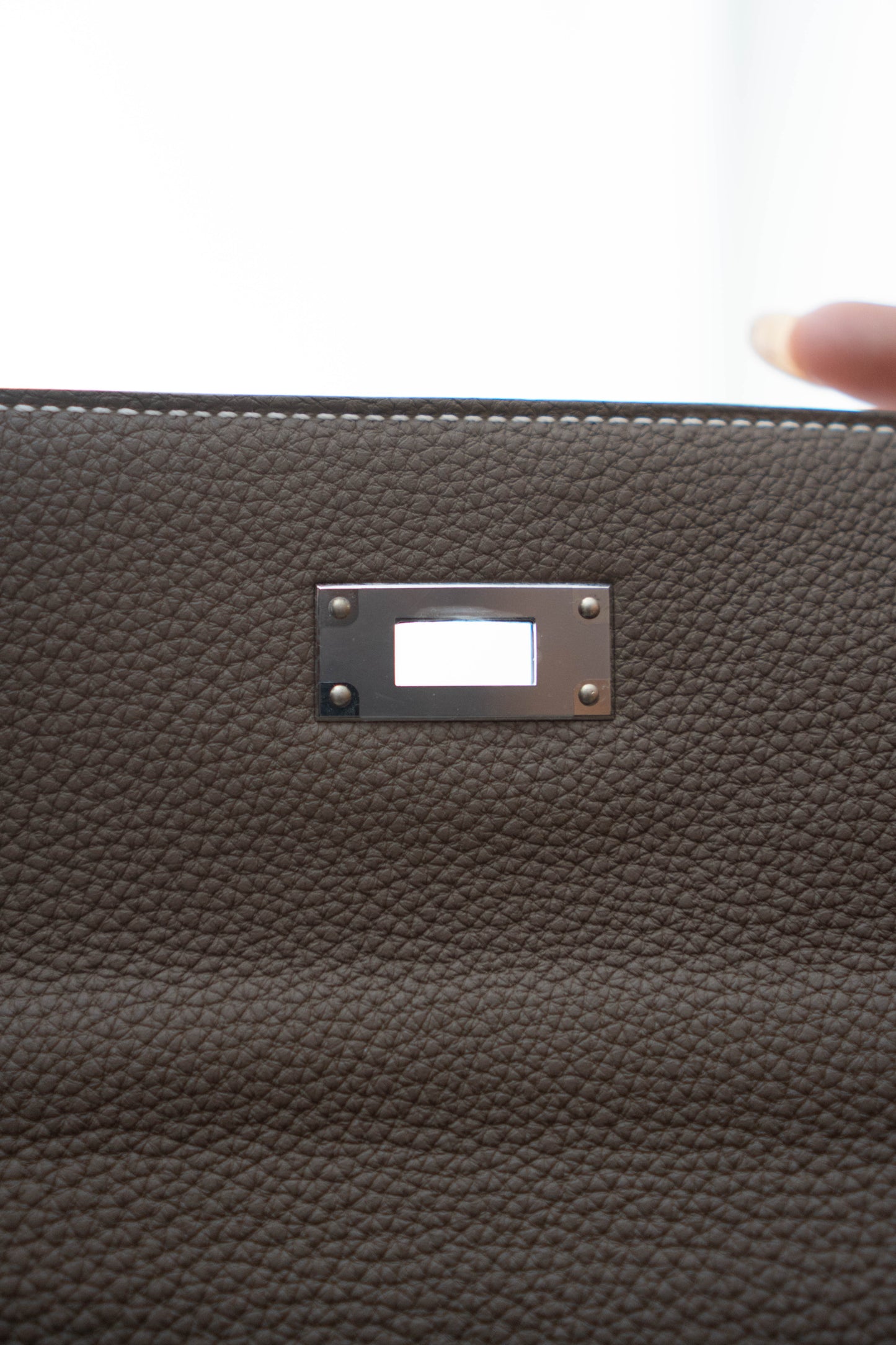 KL Retourne 32 in Etoupe Togo leather