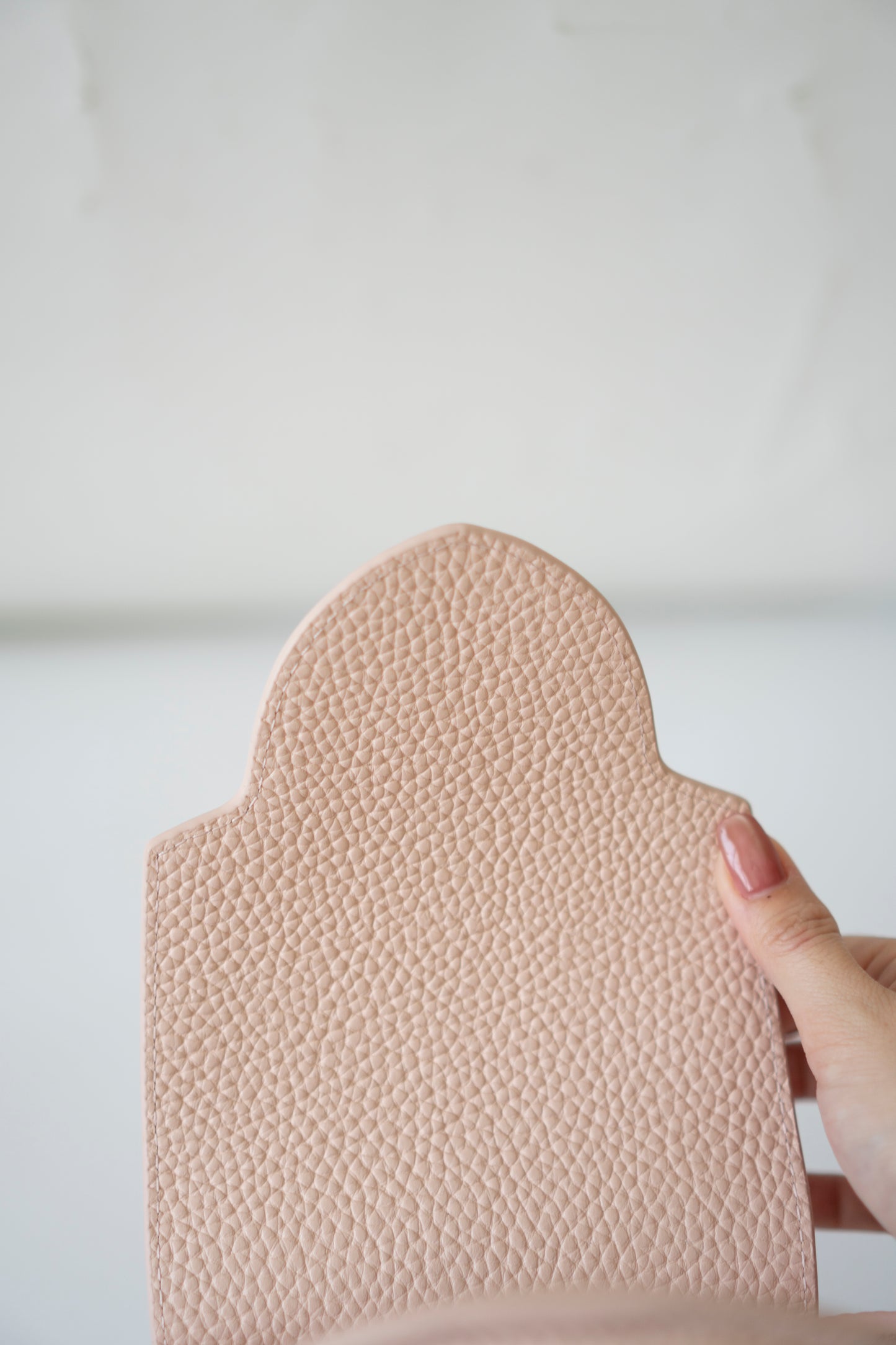 Capucines BB – Rose Jasmin in Taurillon Leather