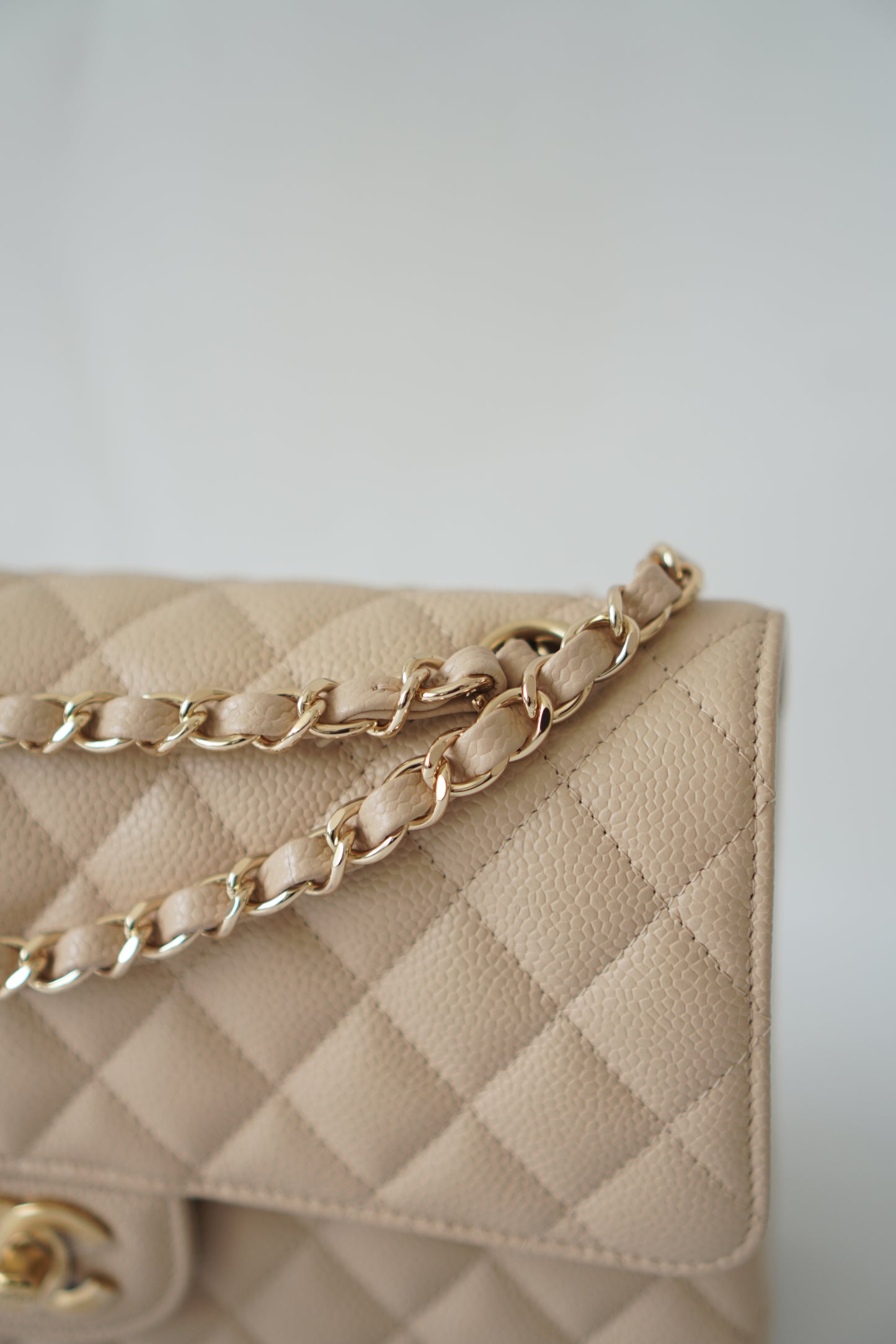Classic Flap Medium – Beige Clair Caviar with Gold Hardware