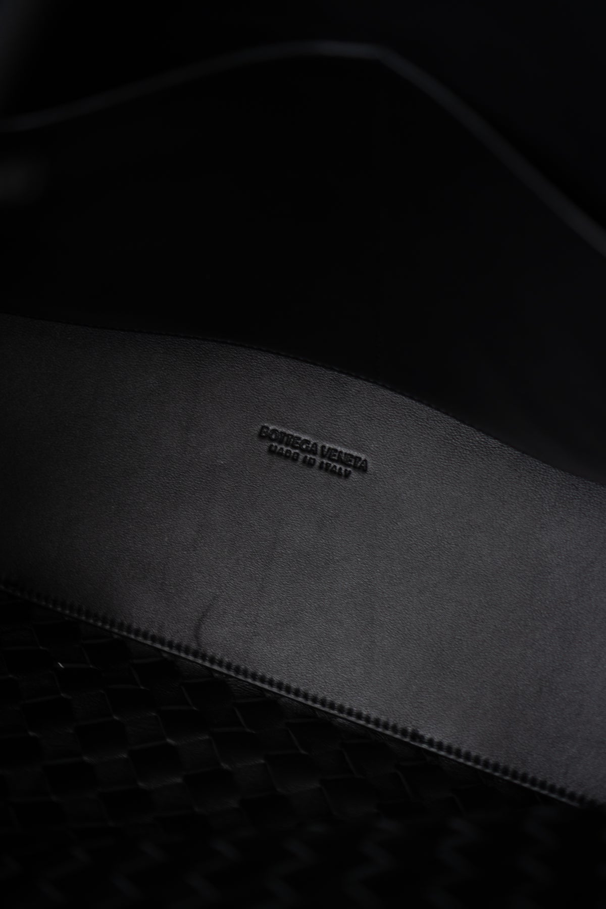 Large Andiamo – Black Leather