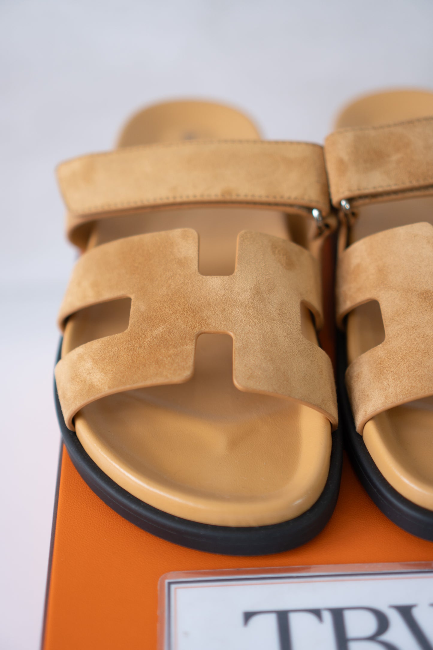 Chypre Sandal – Suede Camel