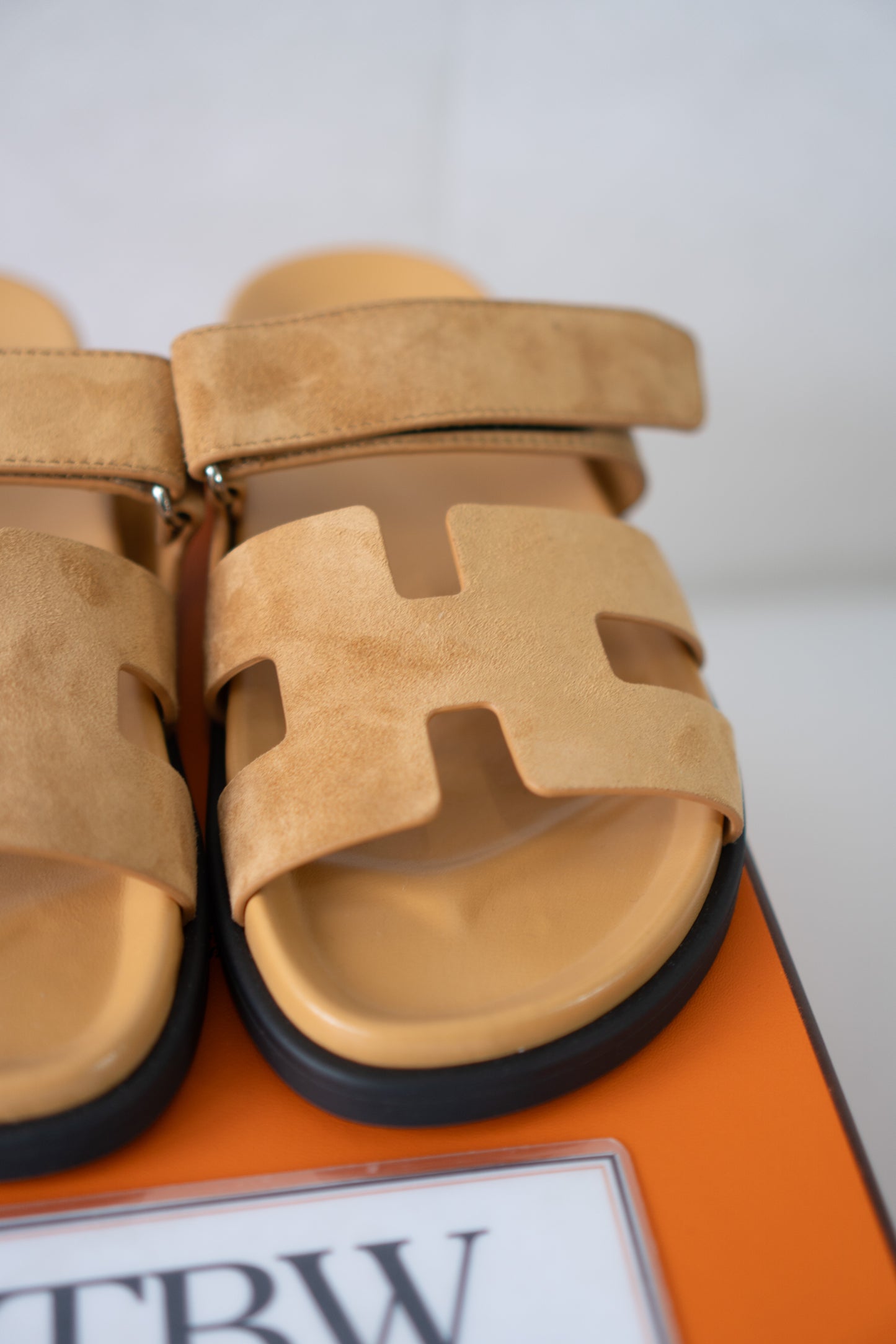Chypre Sandal – Suede Camel