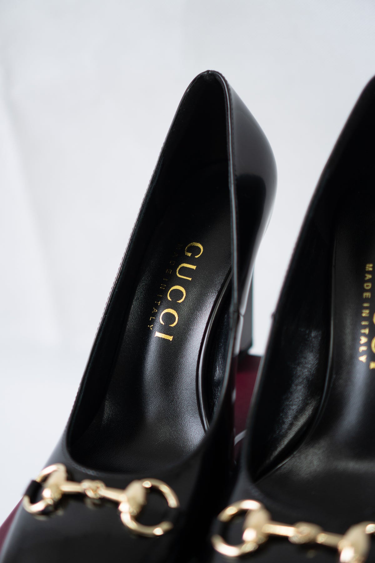 Signora Horsebit Leather Pumps – Black