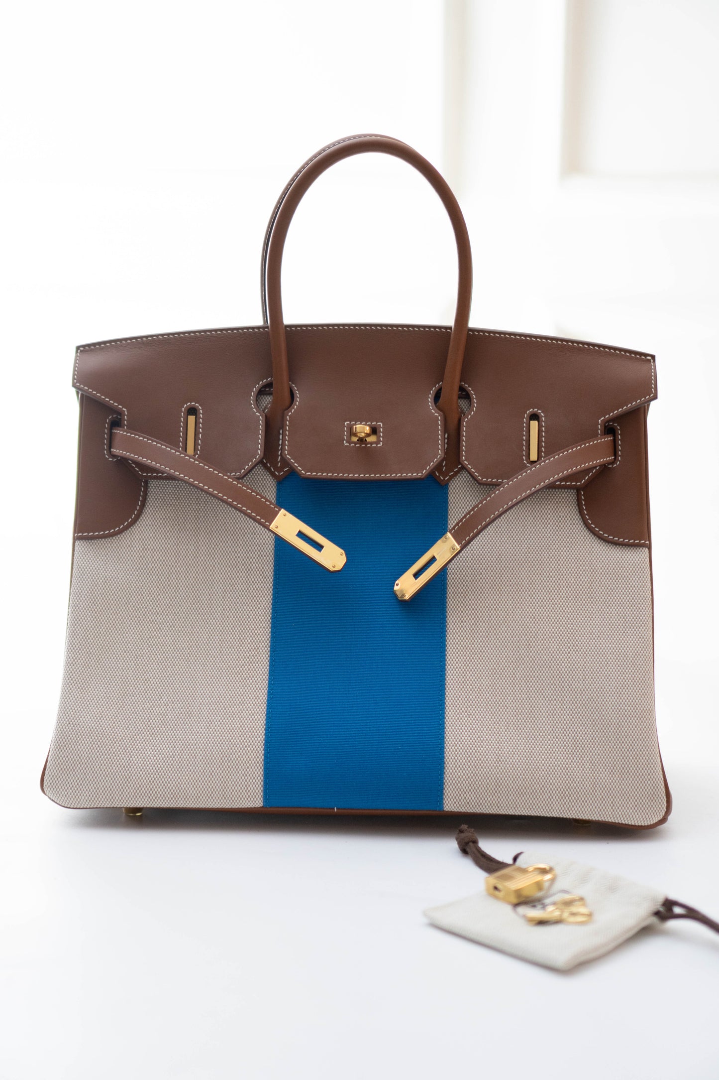 Limited Edition Flag BK 35
