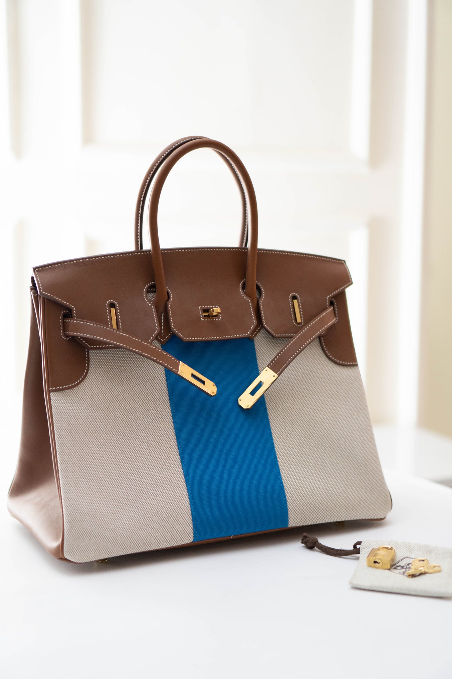 Limited Edition Flag BK 35
