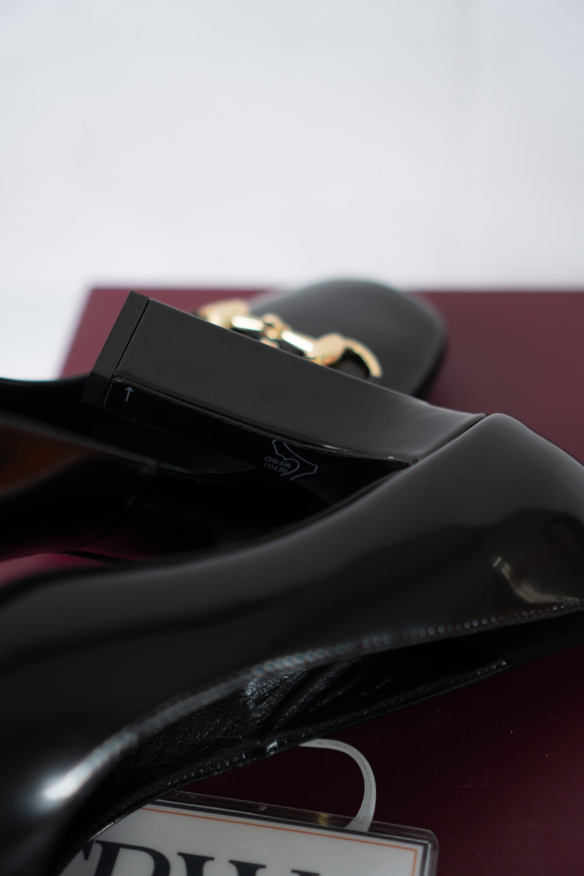 Signora Horsebit Leather Pumps – Black