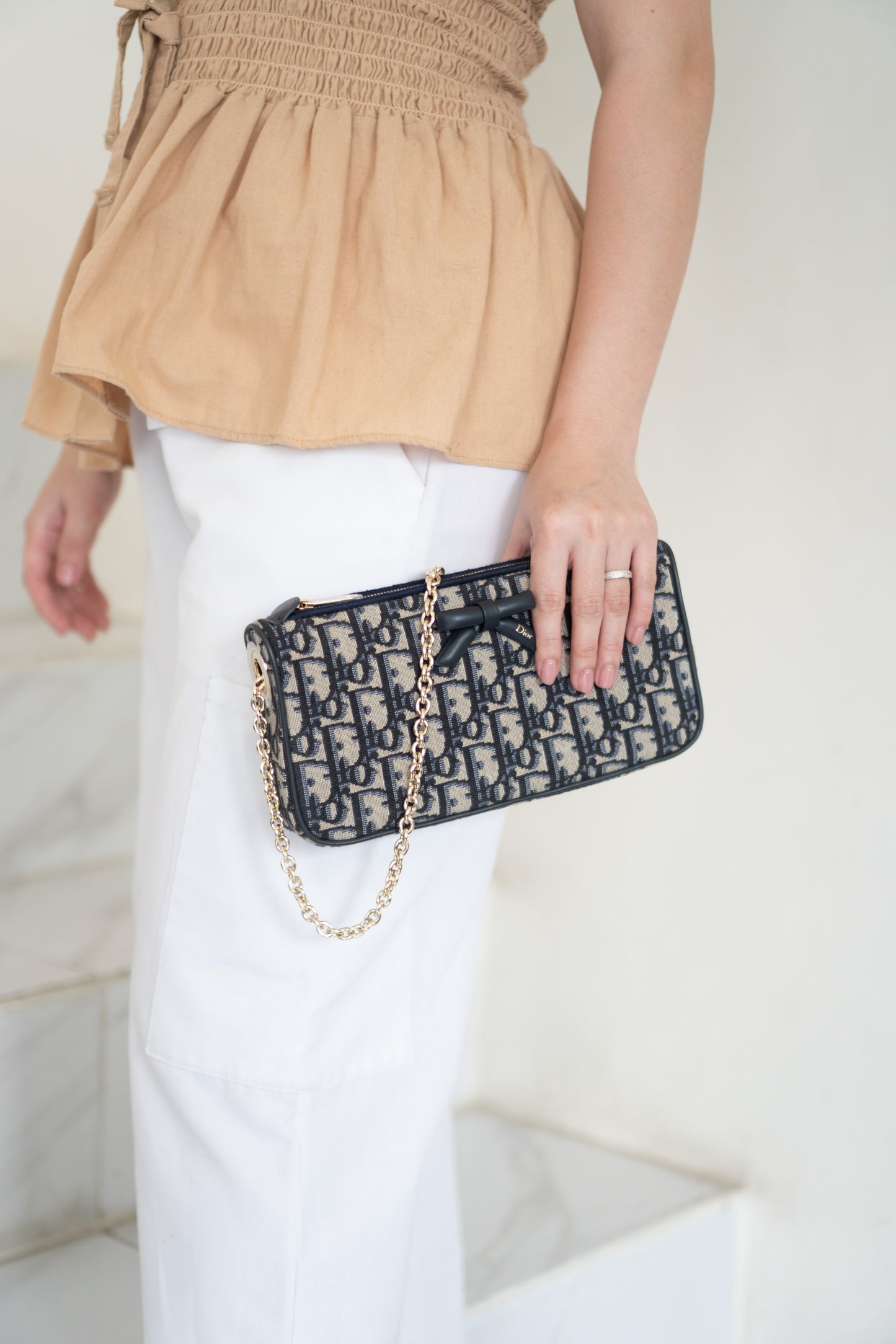 Oblique Chain Wallet (WOC)