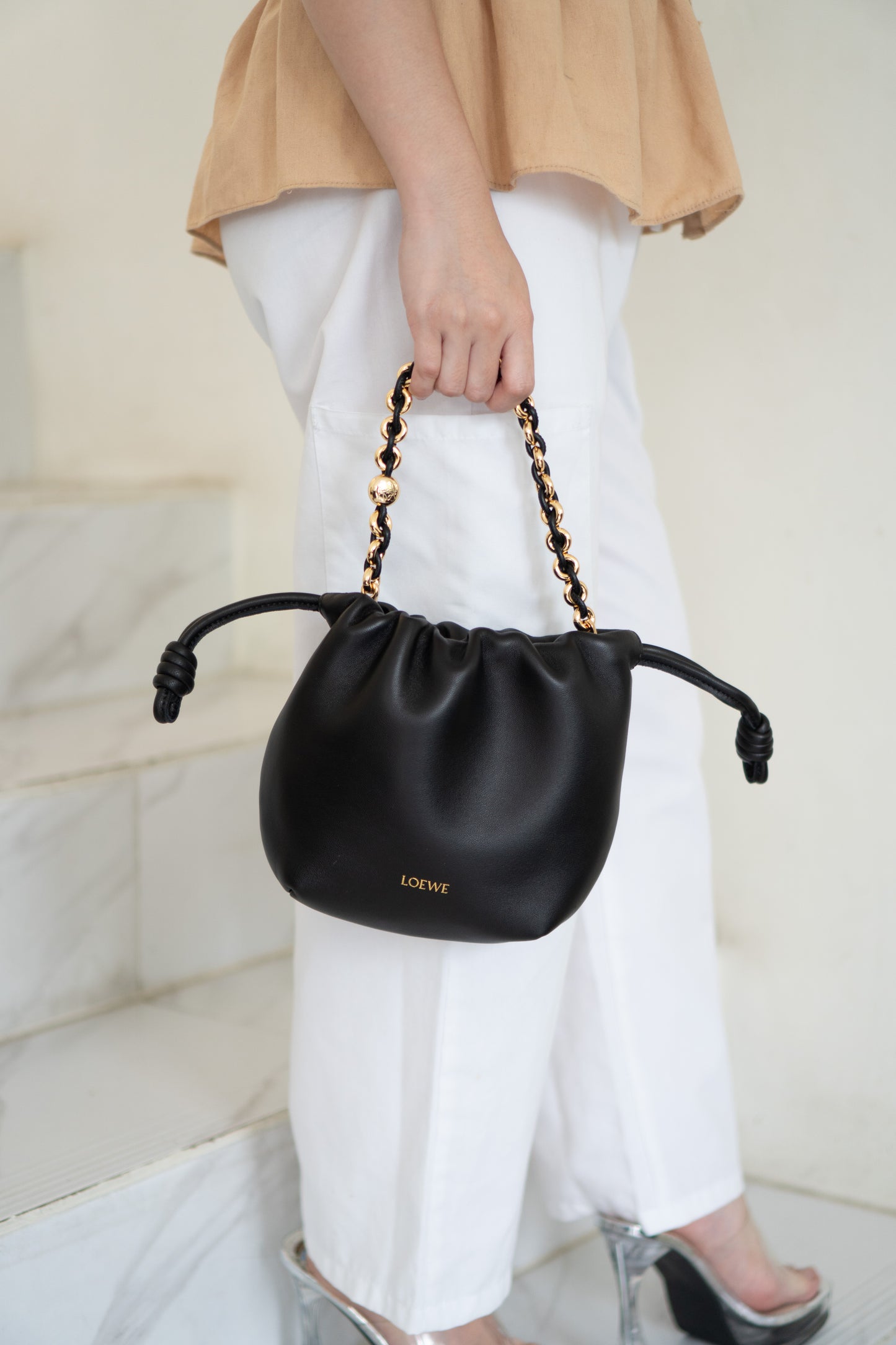 Flamenco Chain Pouch – Black Nappa Calfskin